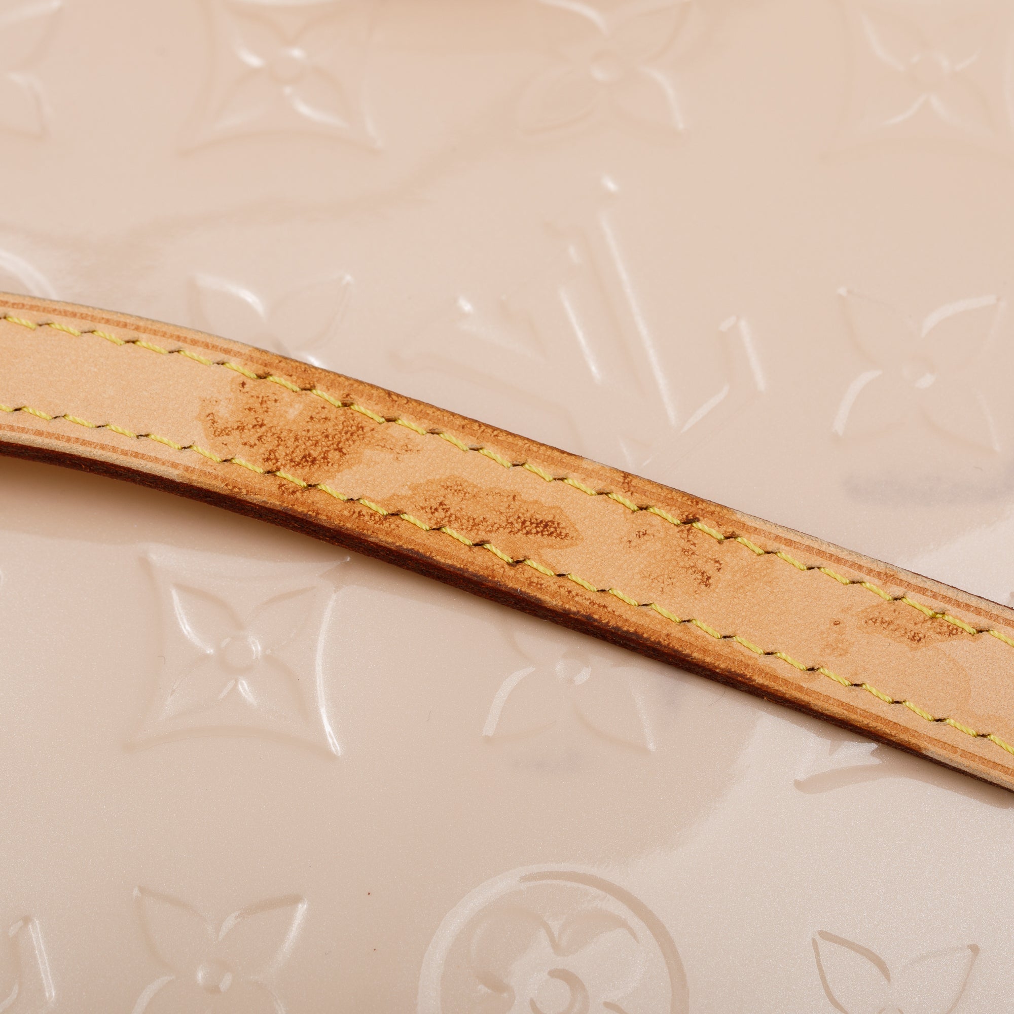 Louis Vuitton Beige Monogram Vernis Brea MM w/ Strap