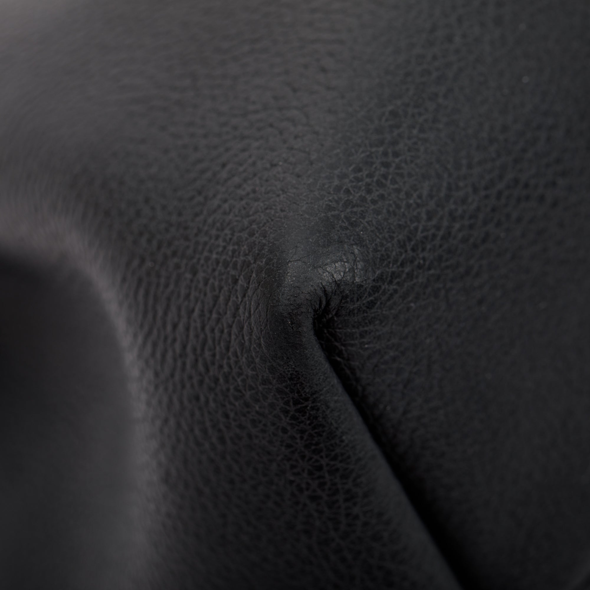 Louis Vuitton Black Calfskin Lockme Bucket Bag w/ Strap