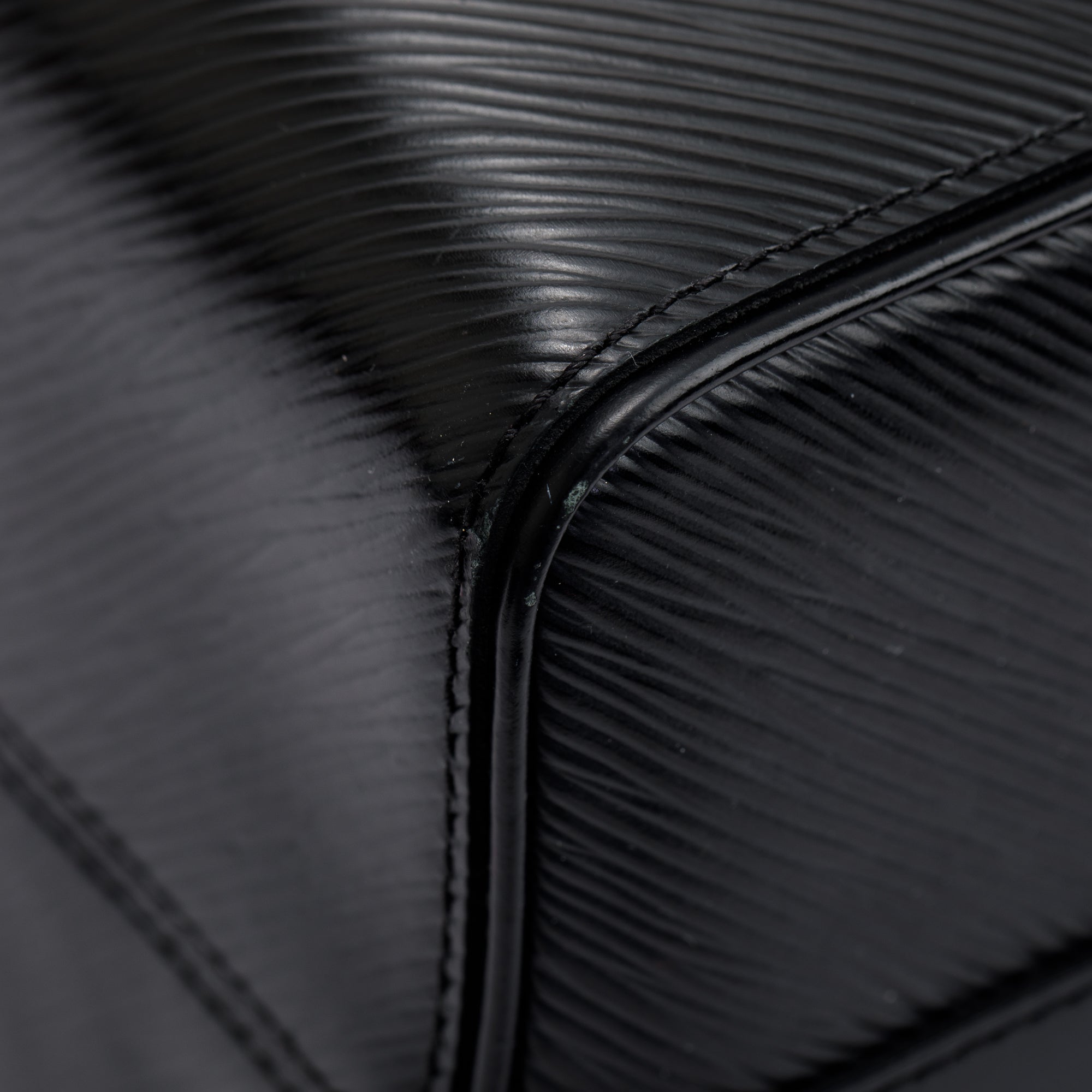 Louis Vuitton Black Epi Leather Speedy Bandouliere 25 w/ Strap