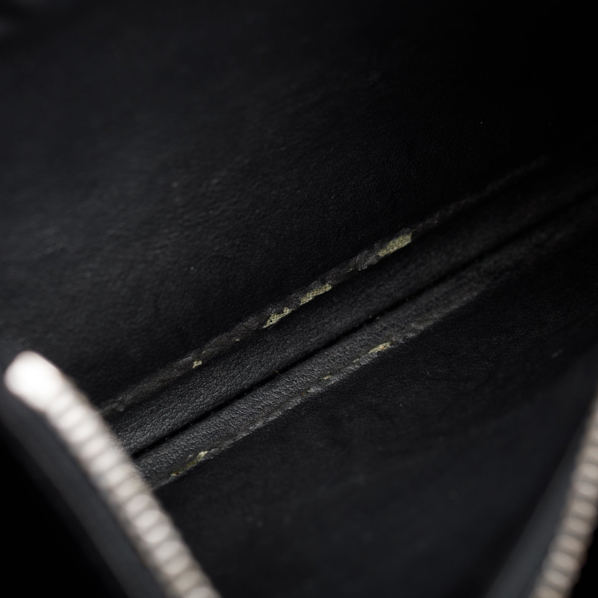 Louis Vuitton Black Epi Zippy Wallet