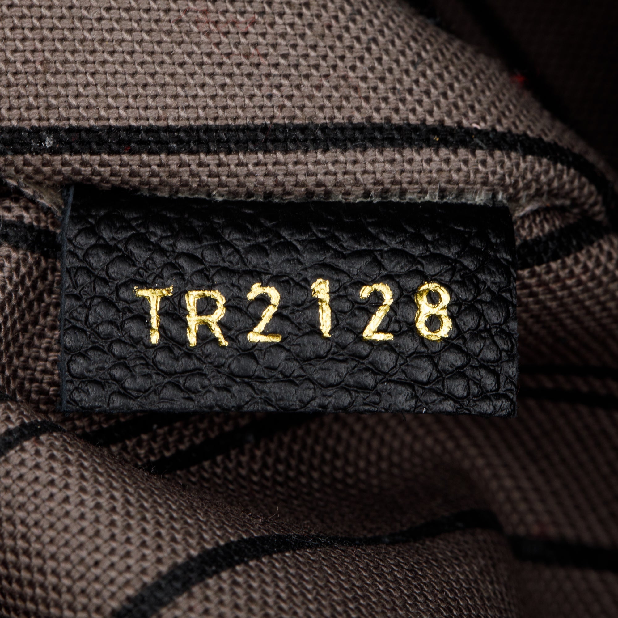 Louis Vuitton Black Monogram Empreinte Leather Montaigne GM w/ Strap & Box