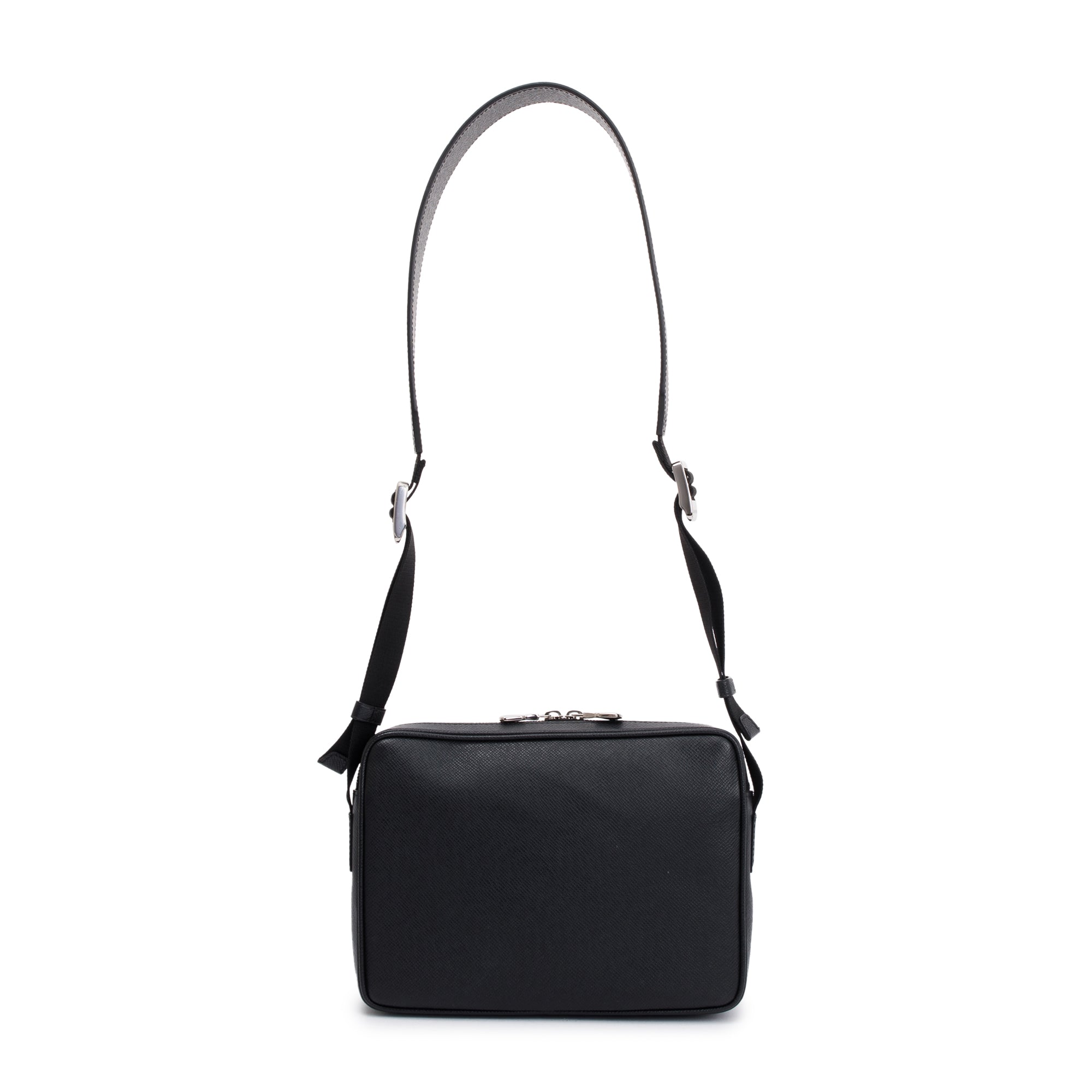 Louis Vuitton Black Taiga Leather Outdoor Messenger Bag