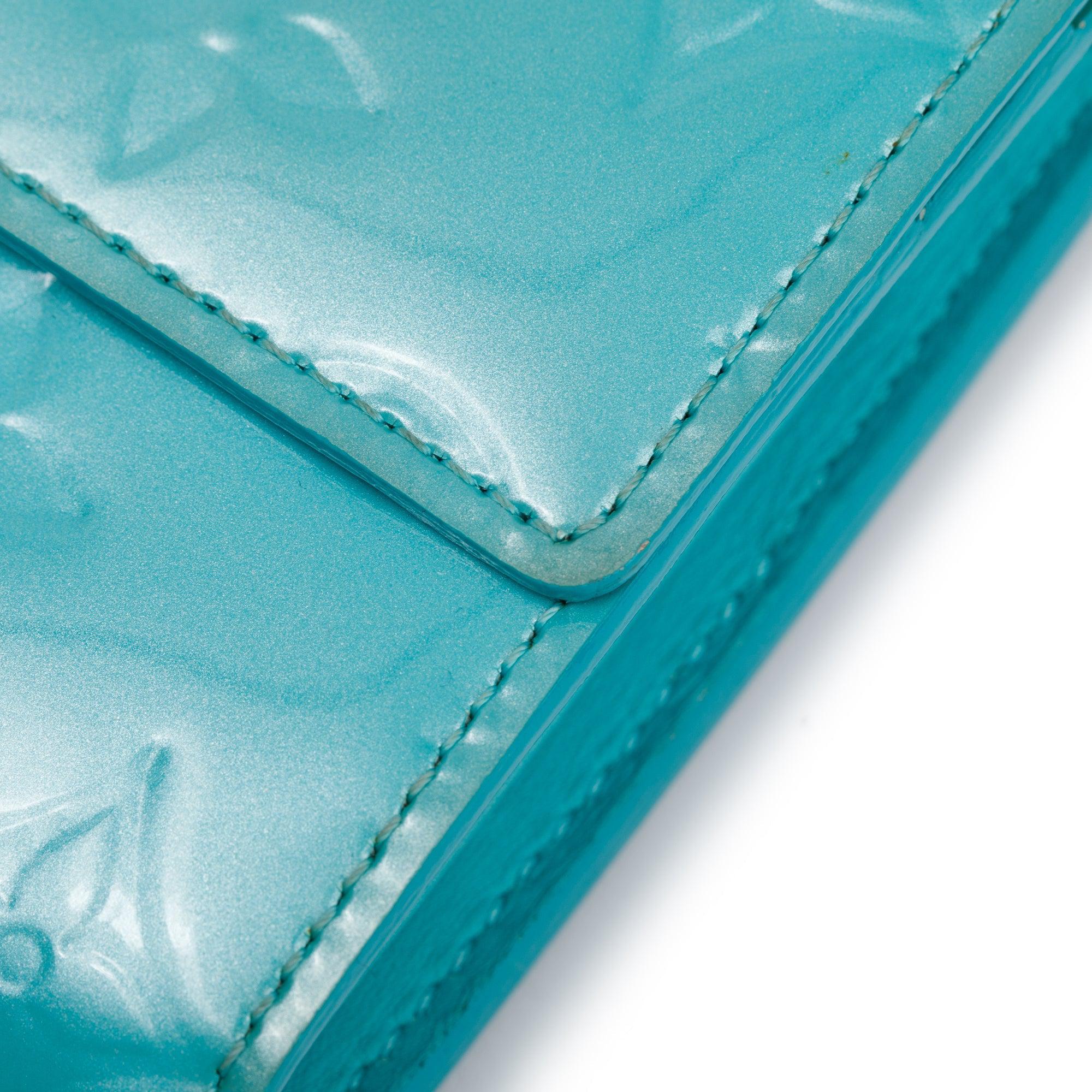 Louis Vuitton Blue Monogram Vernis Leather International Wallet