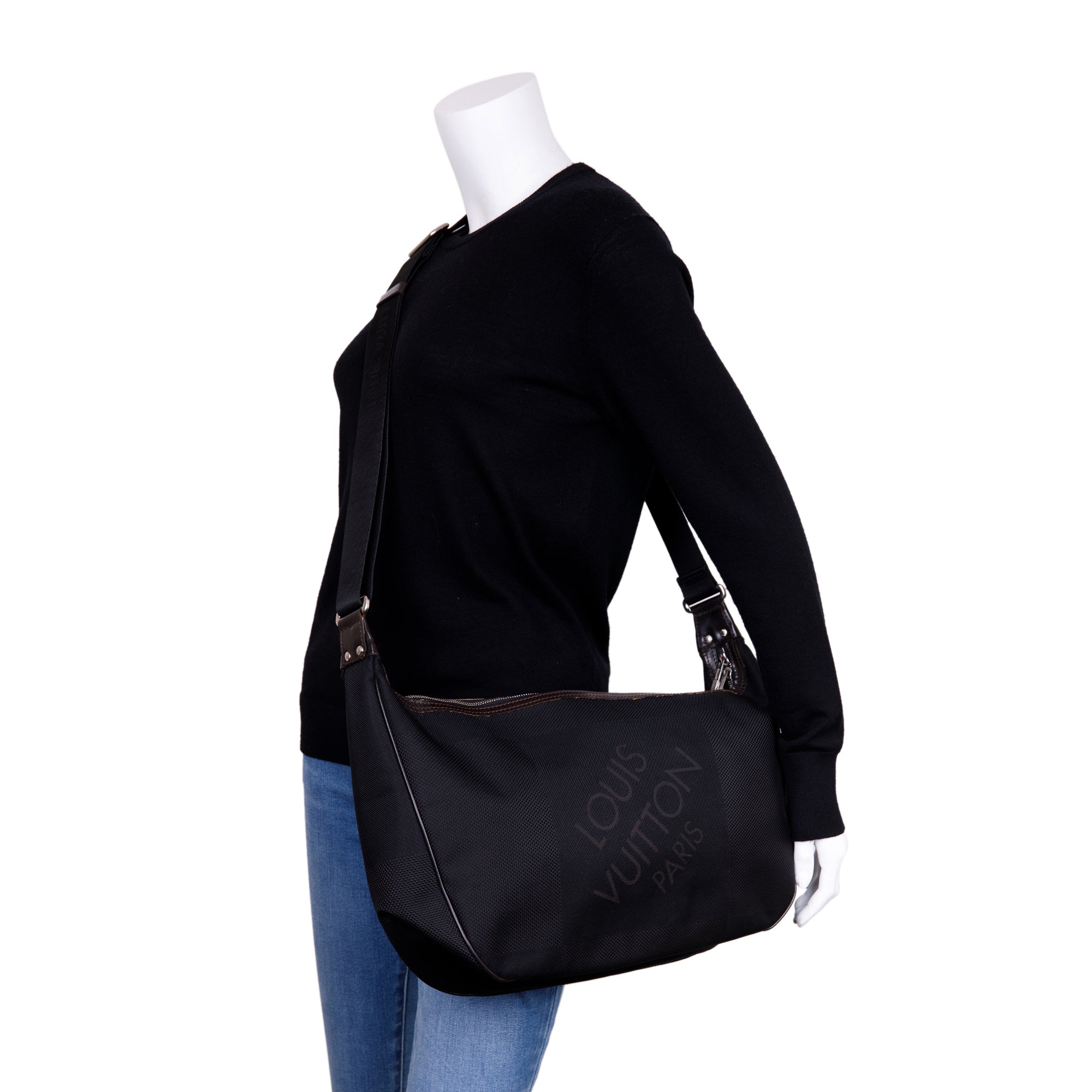 Louis Vuitton Damier Geant Explorateur Messenger Bag