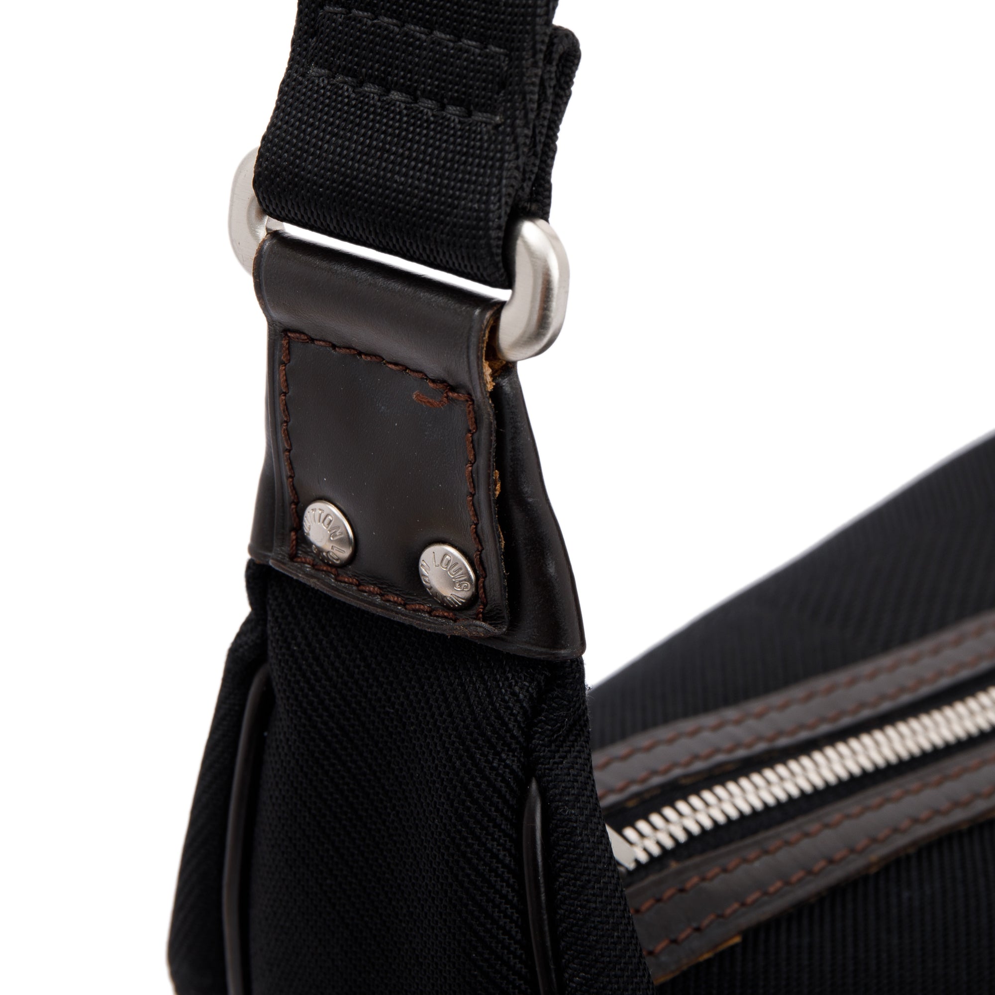 Louis Vuitton Damier Geant Explorateur Messenger Bag