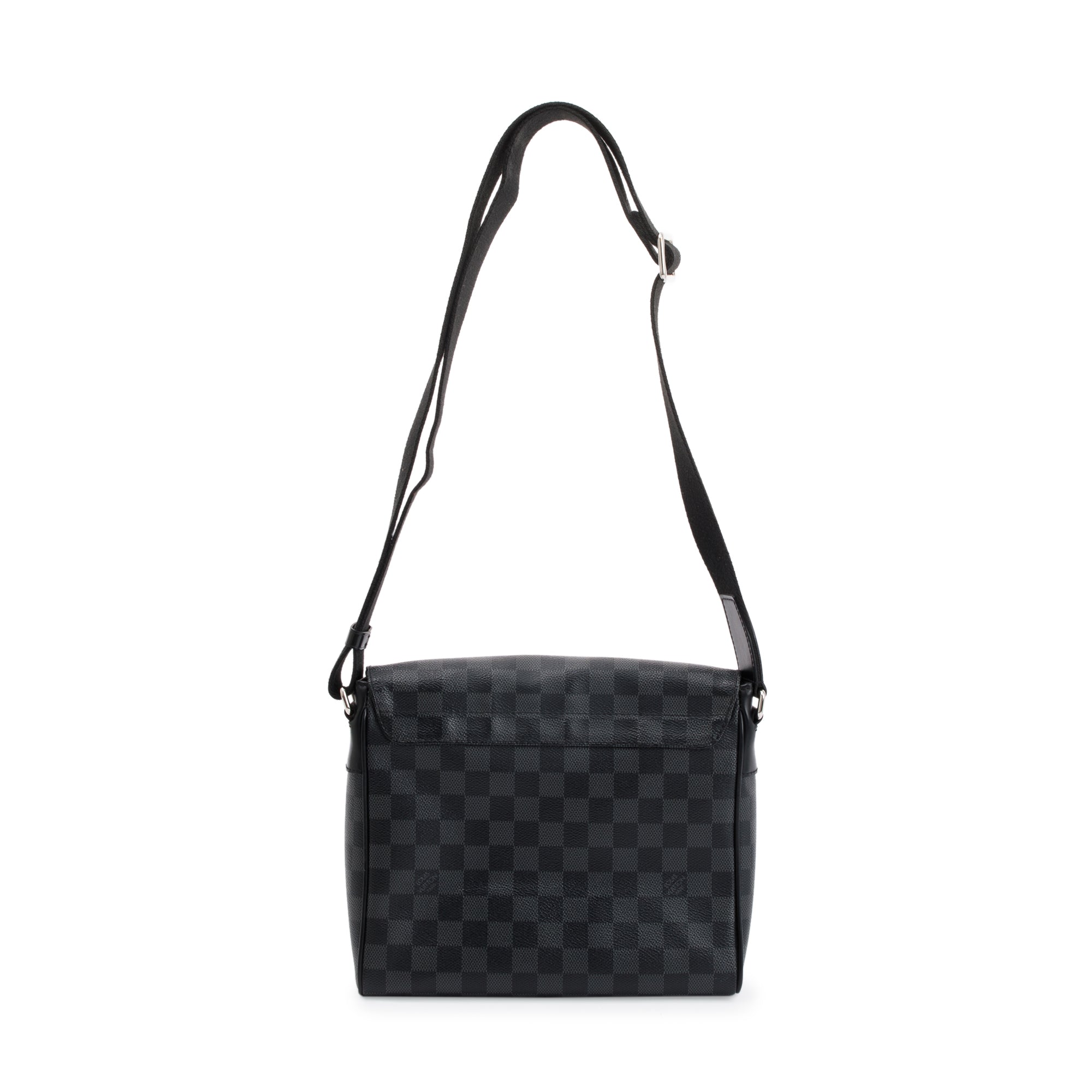 Louis Vuitton Damier Graphite District PM