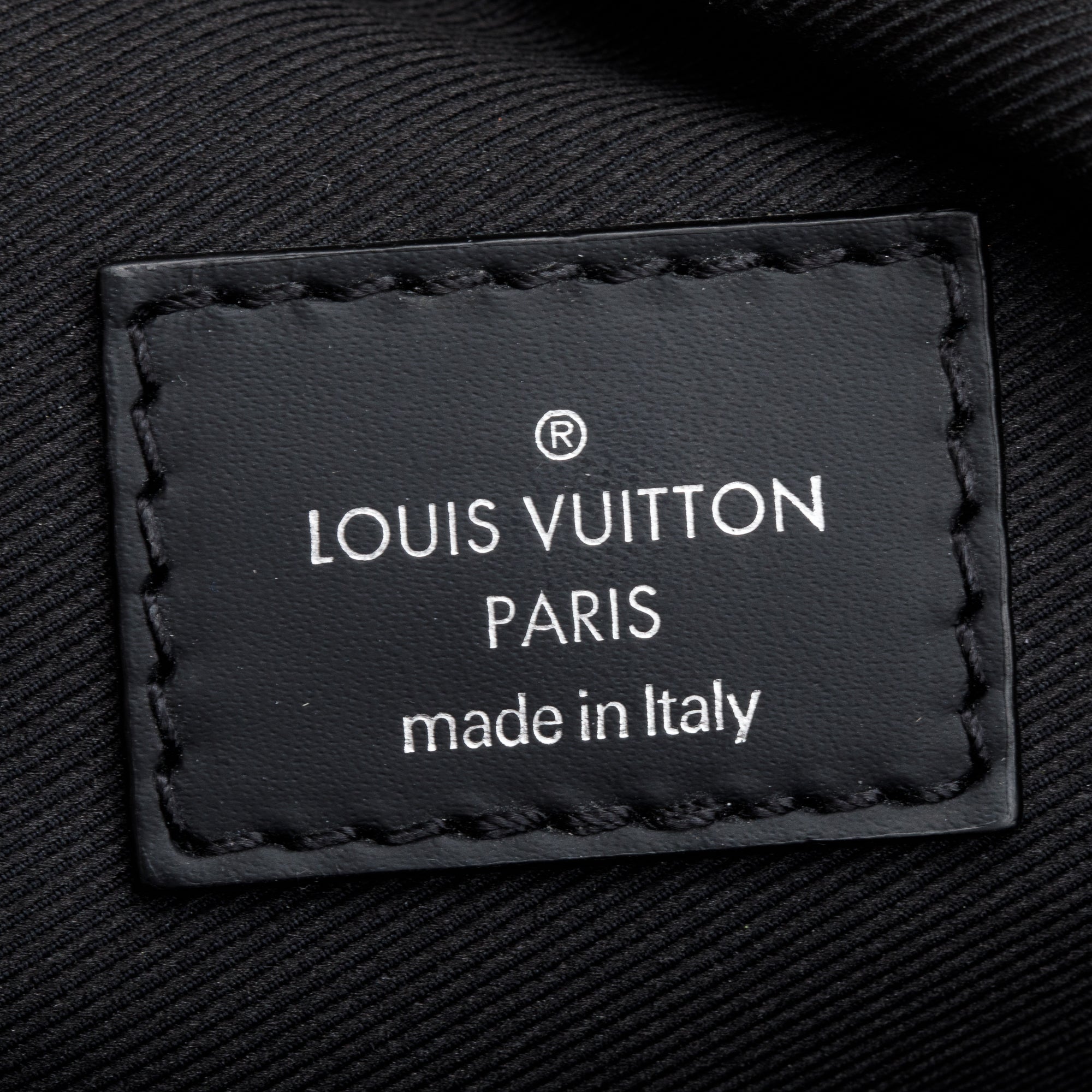 Louis Vuitton Damier Graphite Porte-Documents Voyage w/ Strap
