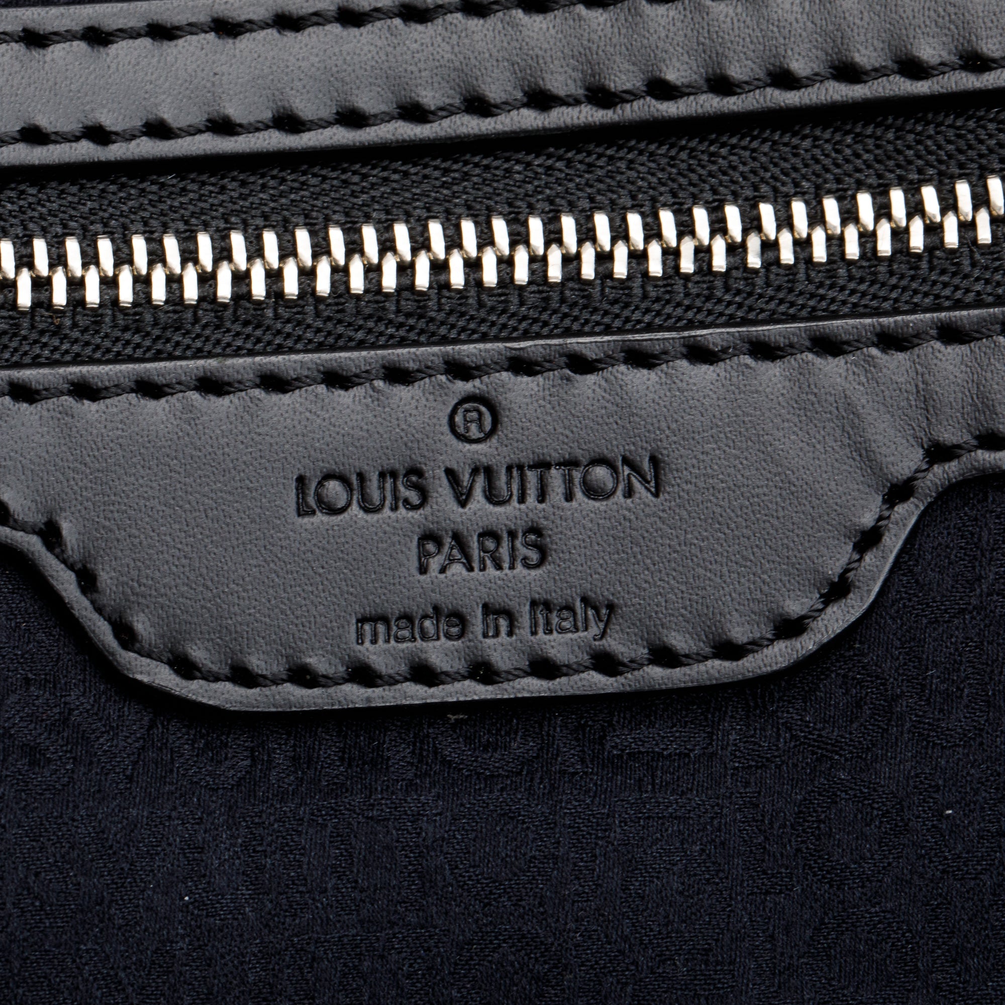 Louis Vuitton Damier Graphite Sac De Voyage Weekender Bag w/ Strap