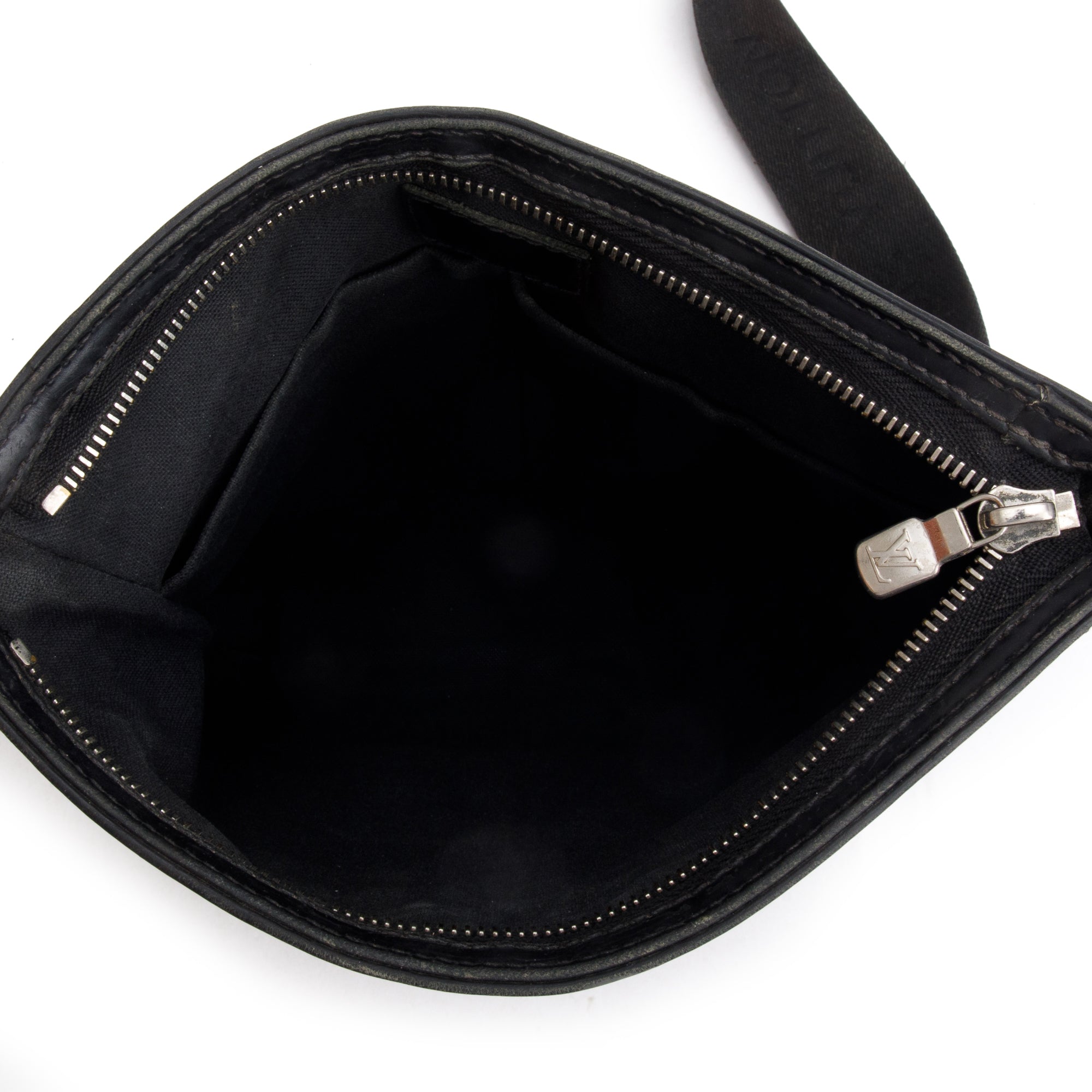 Louis Vuitton Damier Graphite Thomas Messenger Bag