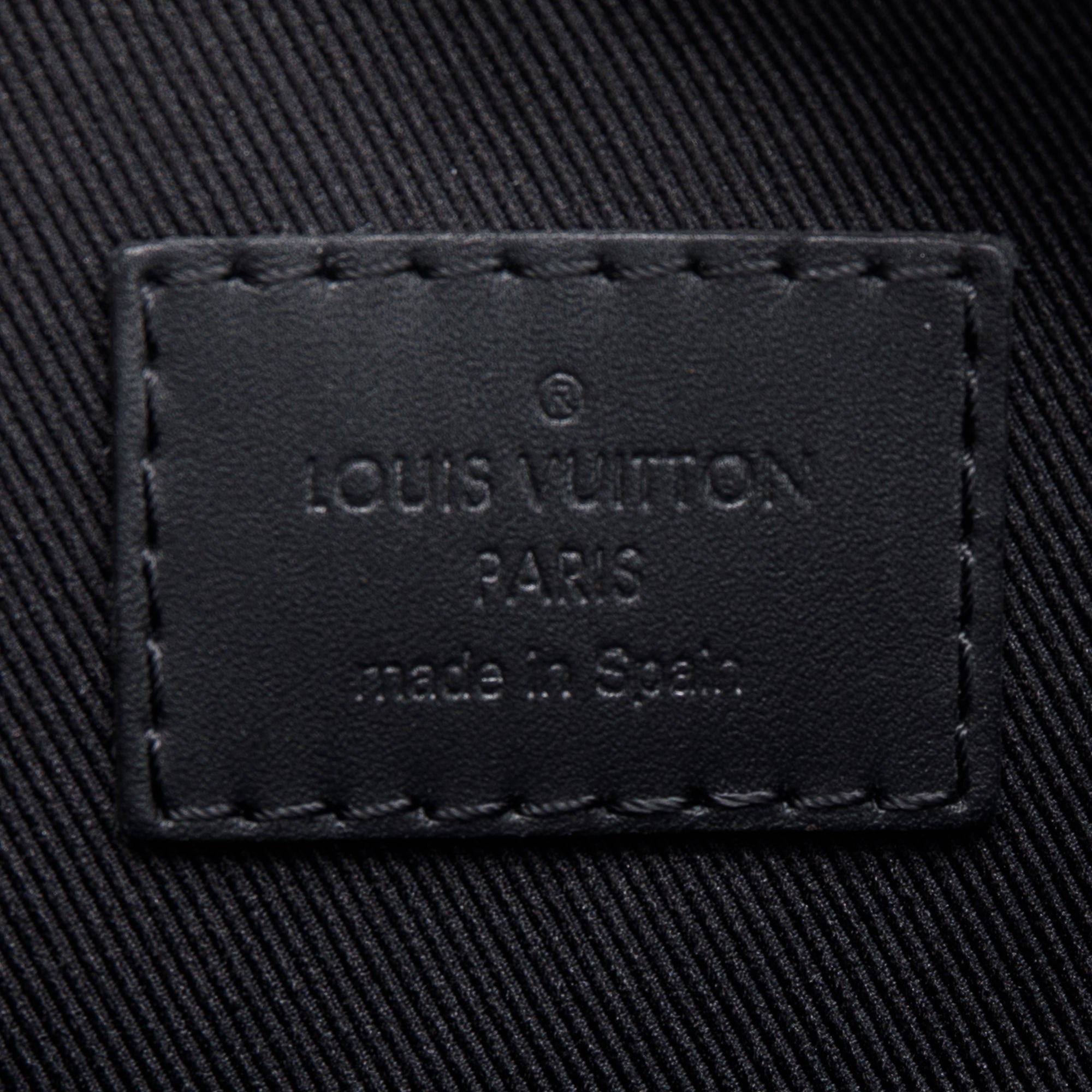 Louis Vuitton Damier Infini Discovery Messenger BB