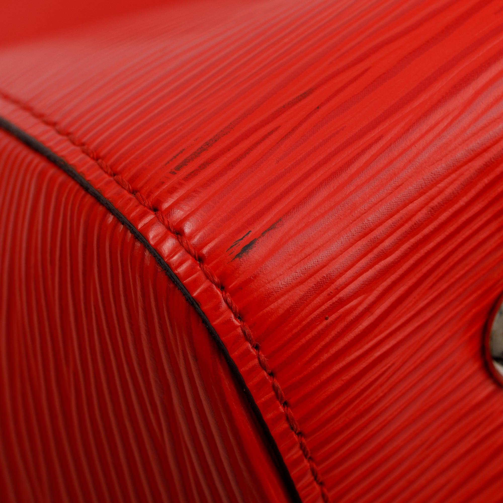 Louis Vuitton Epi Marly MM w/ Strap