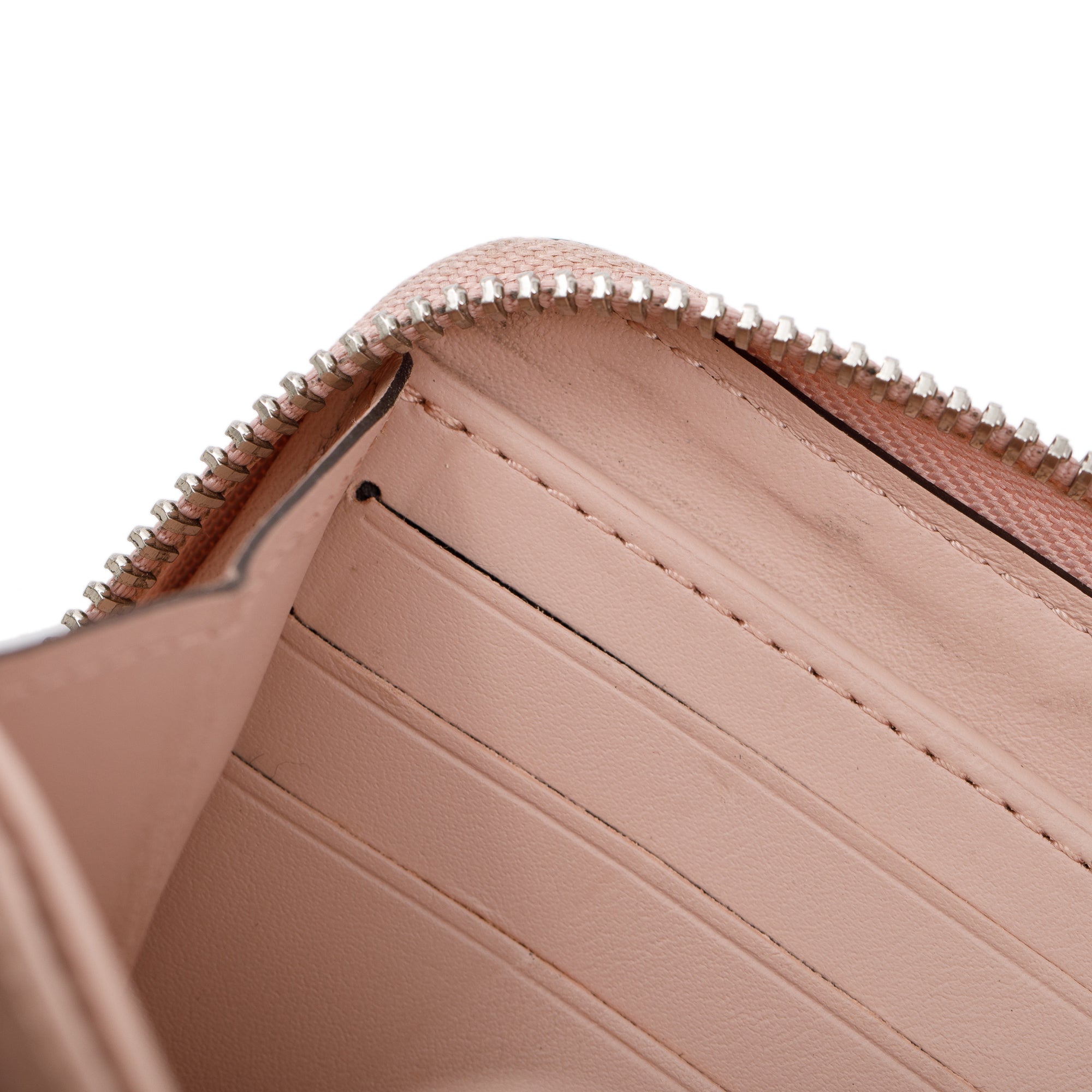 Louis Vuitton Galet Monogram Mahina Zippy Wallet