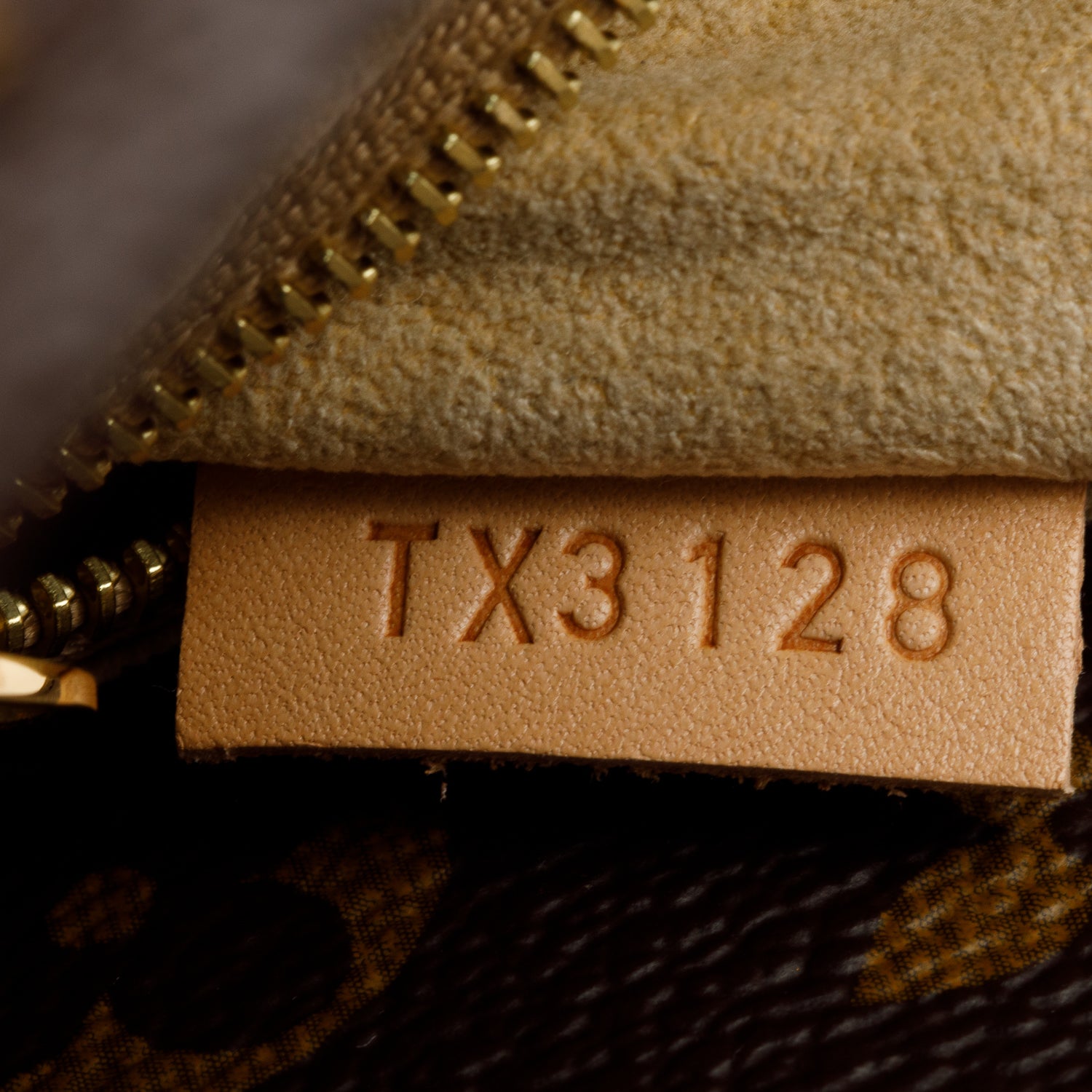 Louis Vuitton Monogram Artsy MM