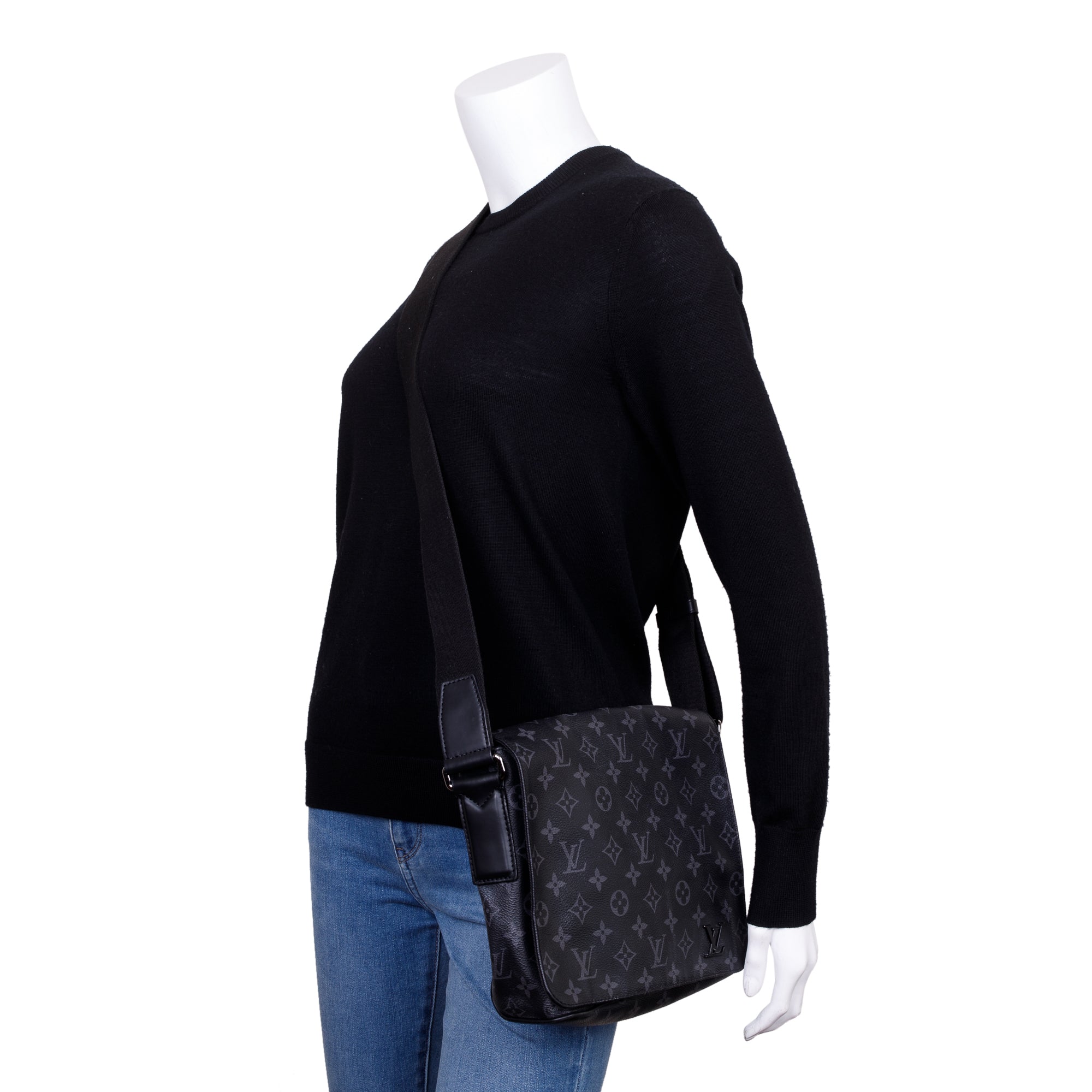 Louis Vuitton Monogram Eclipse District PM