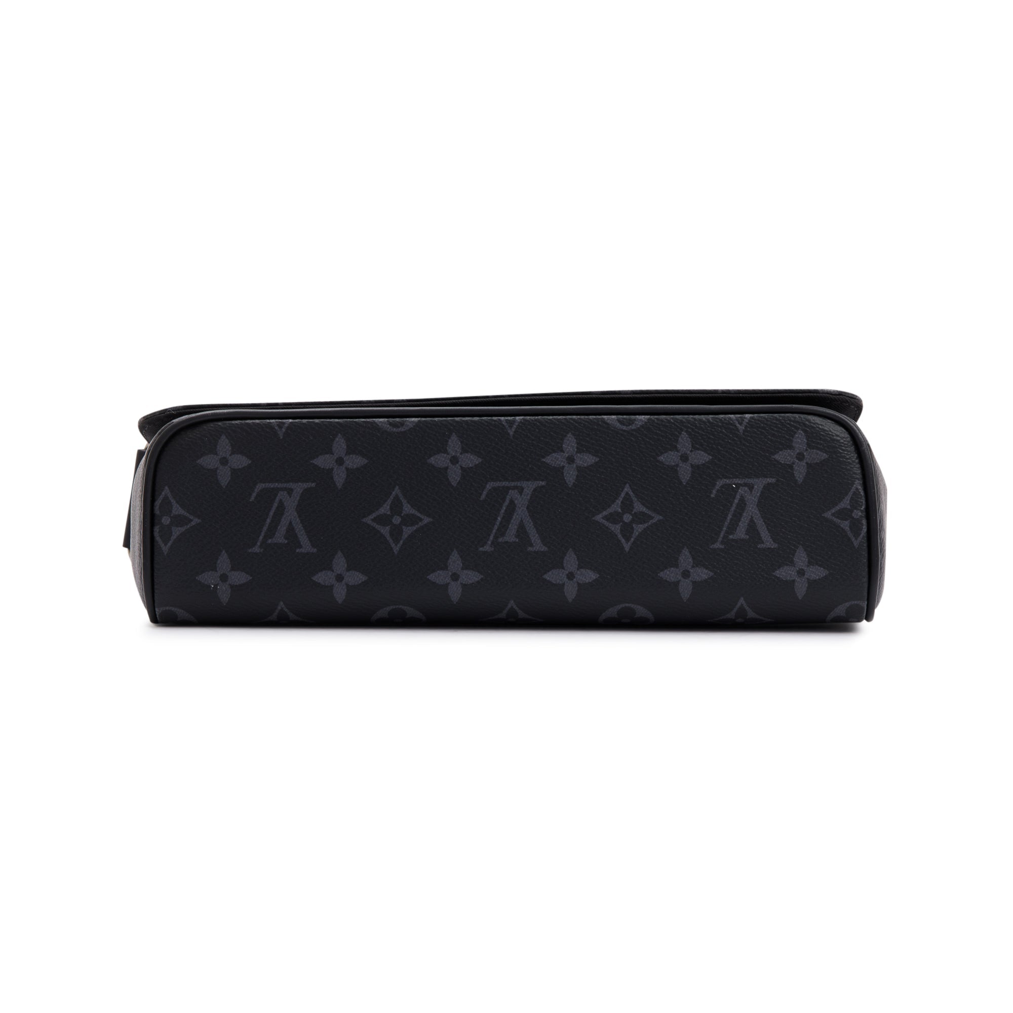 Louis Vuitton Monogram Eclipse District PM