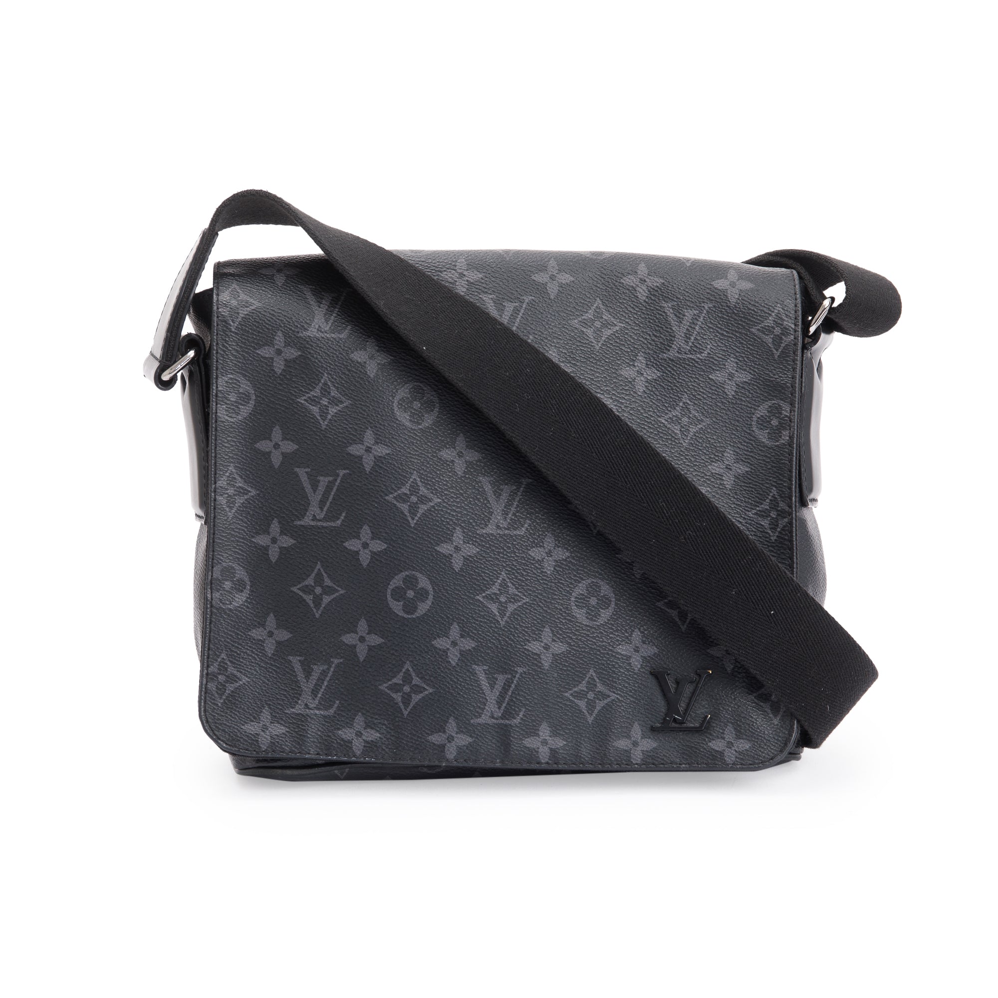 Louis Vuitton Monogram Eclipse District PM