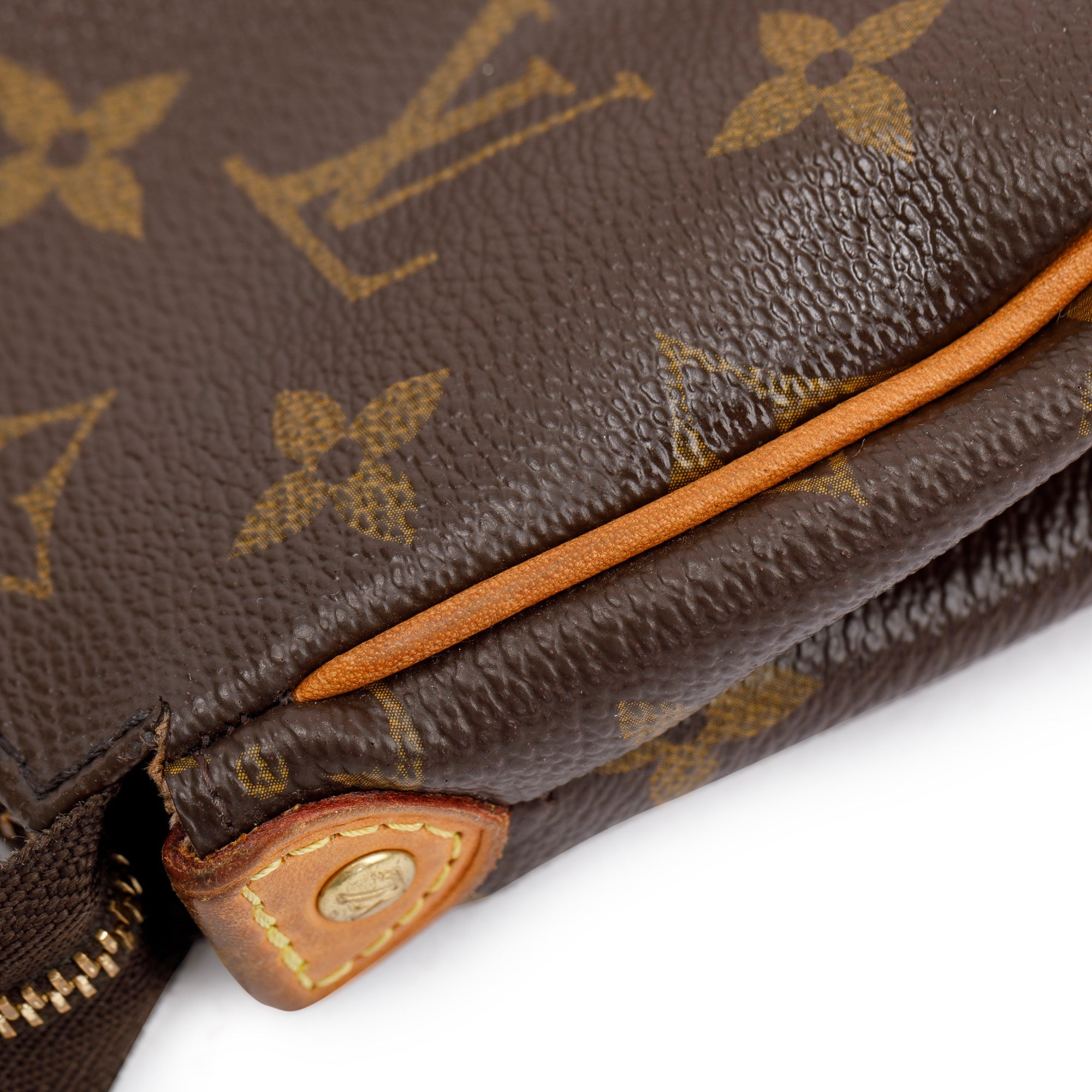 Louis Vuitton Monogram Eva Clutch w/ Strap & Box