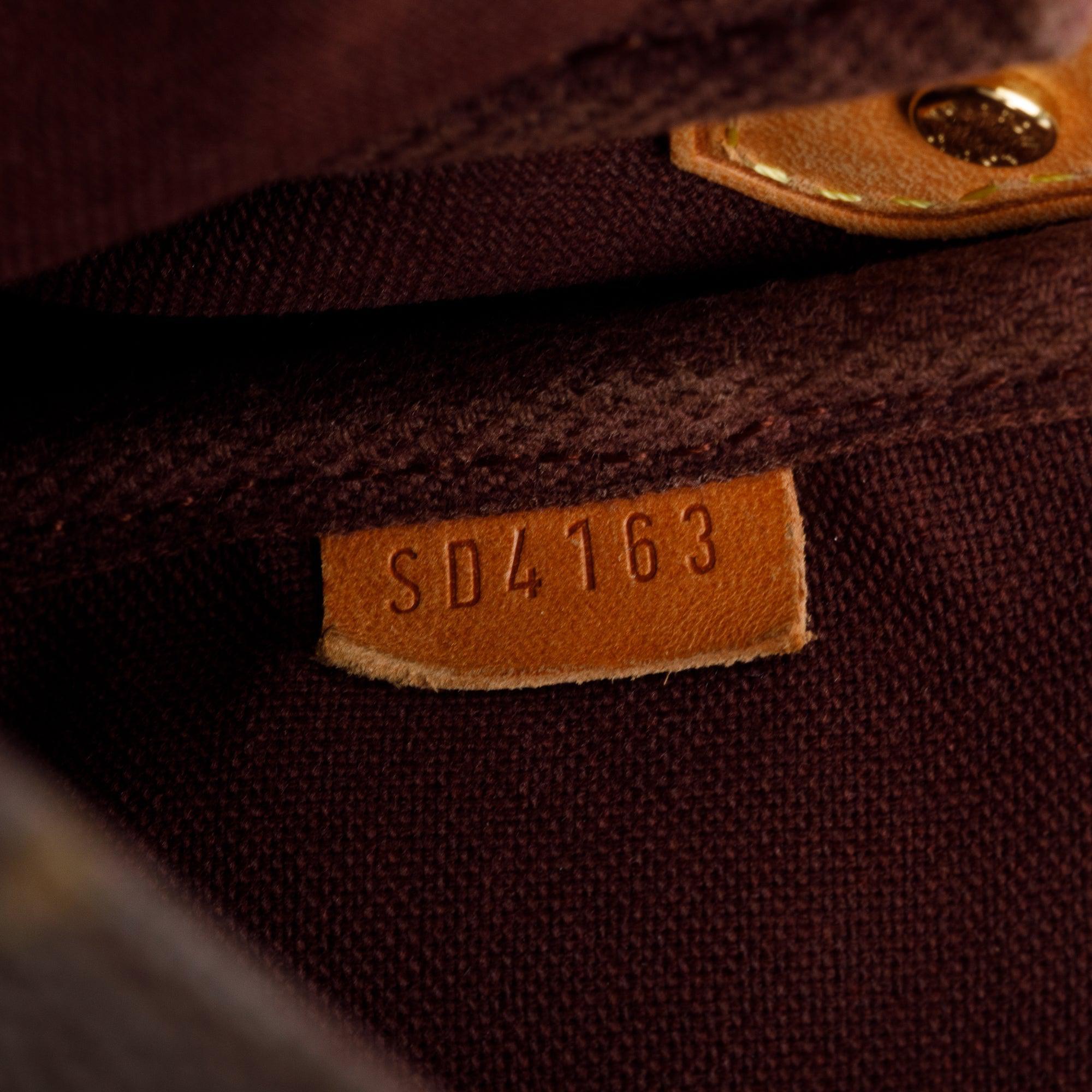 Louis Vuitton Monogram Favorite MM w/ Strap