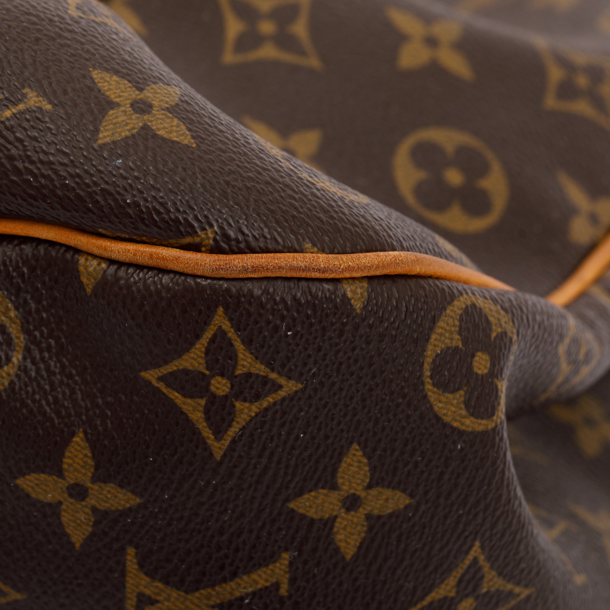 Louis Vuitton Monogram Galleria PM