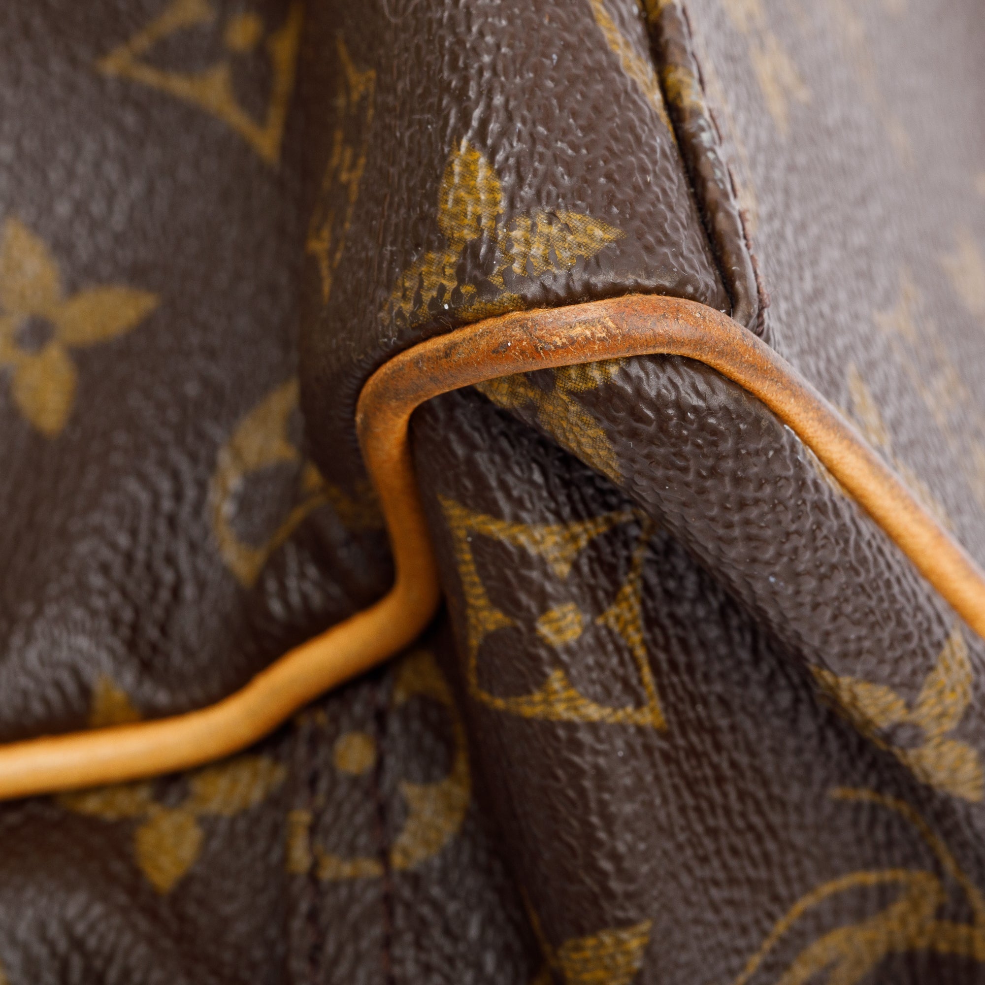 Louis Vuitton Monogram Manhattan PM