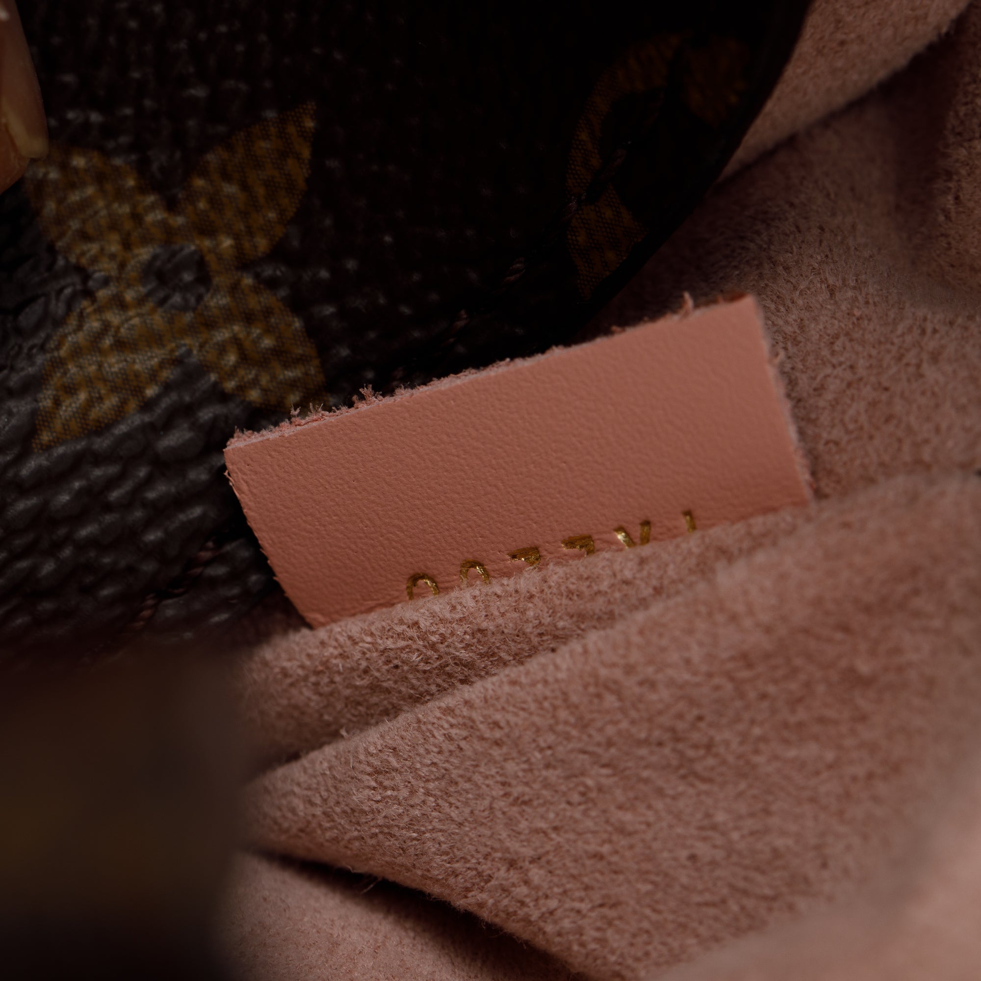 Louis Vuitton Monogram Neonoe MM w/ Box