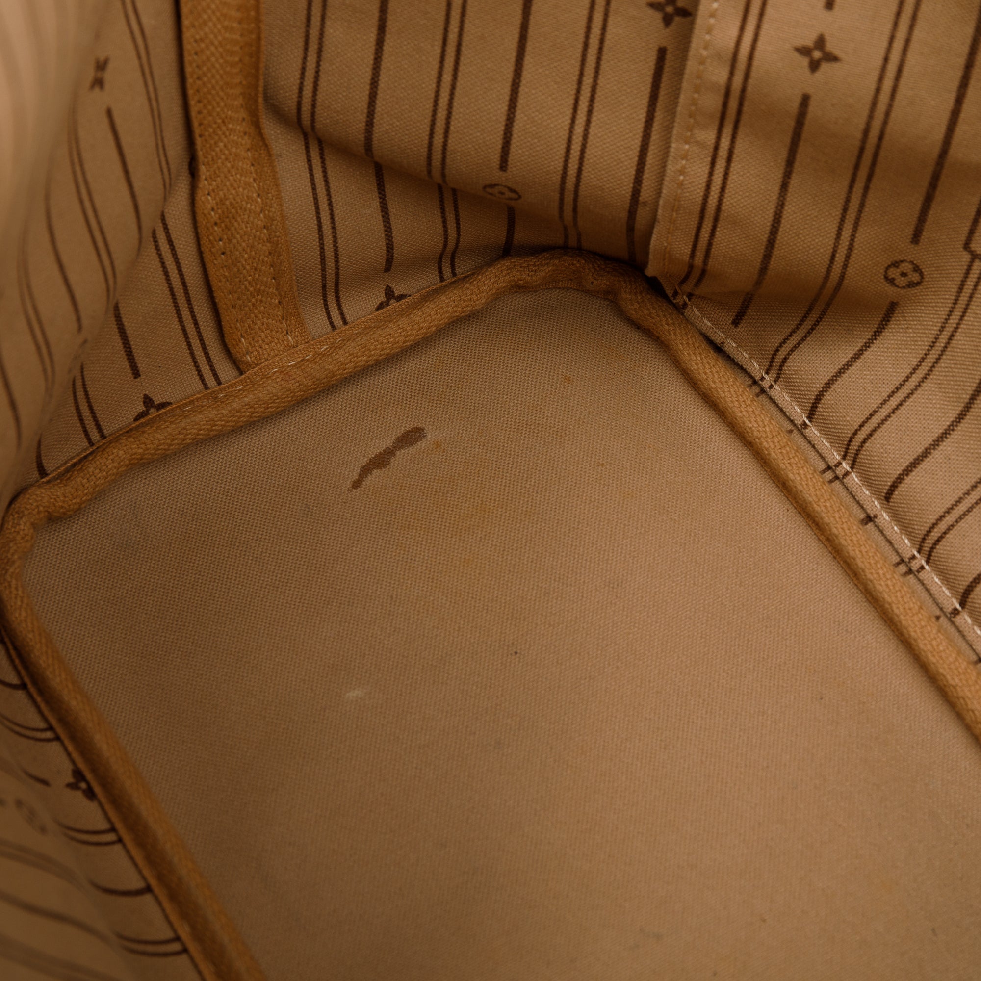 Louis Vuitton Monogram Neverfull MM