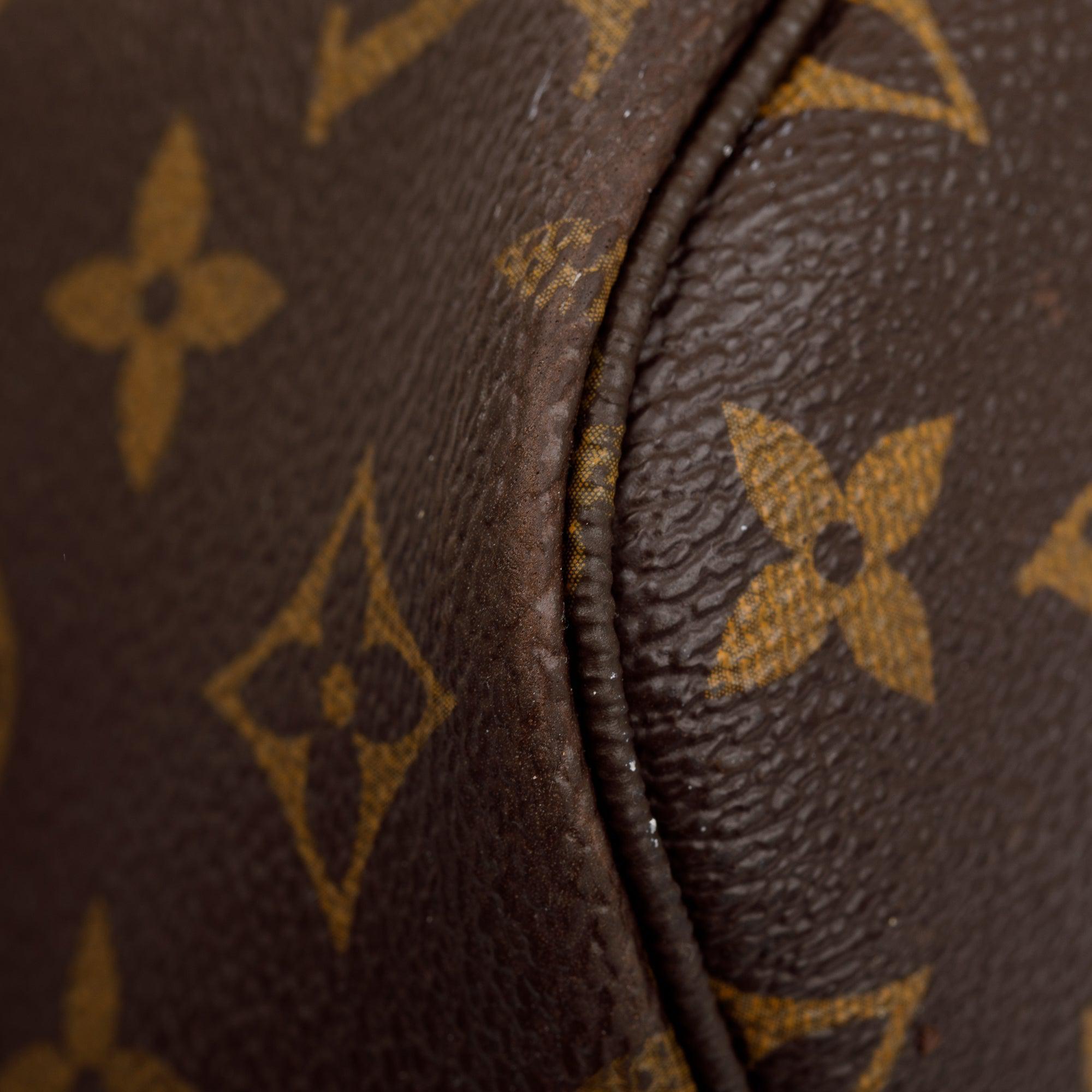 Louis Vuitton Monogram Neverfull MM w/ Pouch