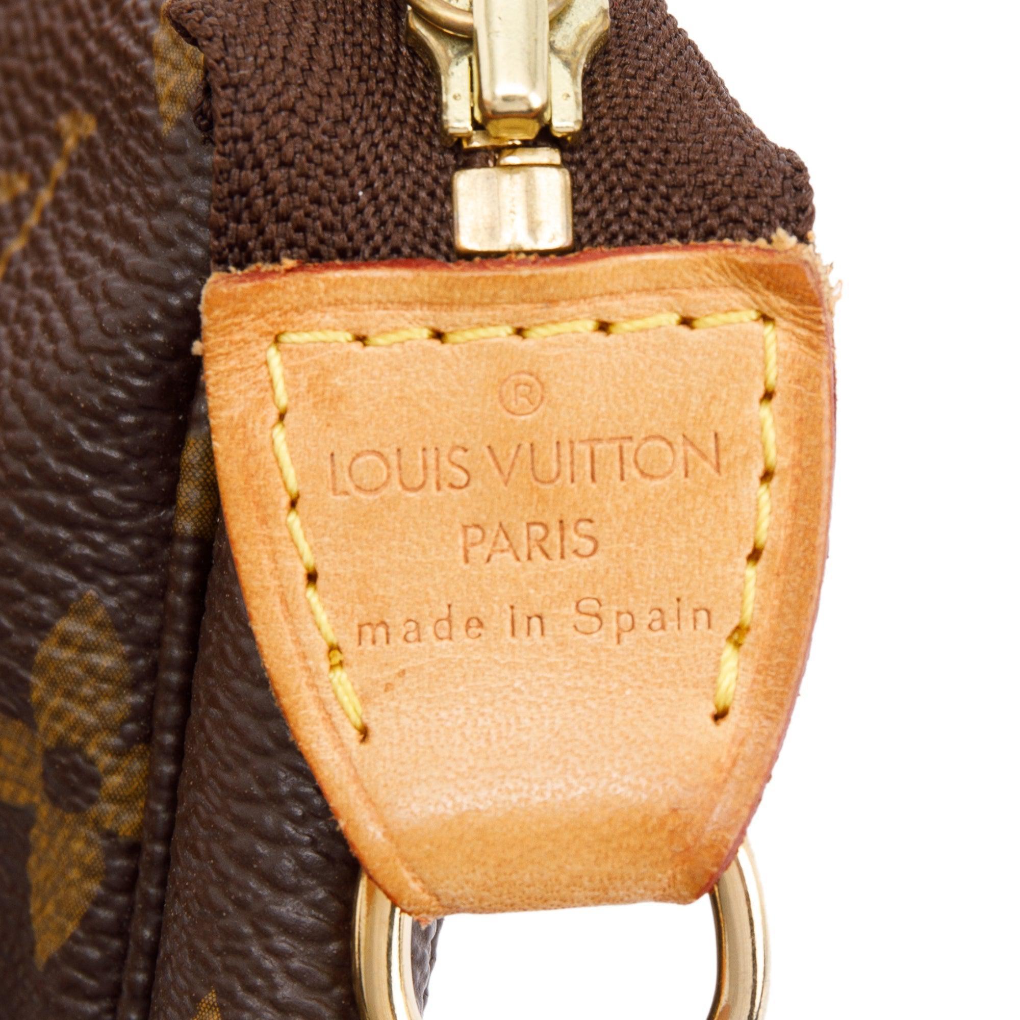Louis Vuitton Monogram Pochette Accessoires