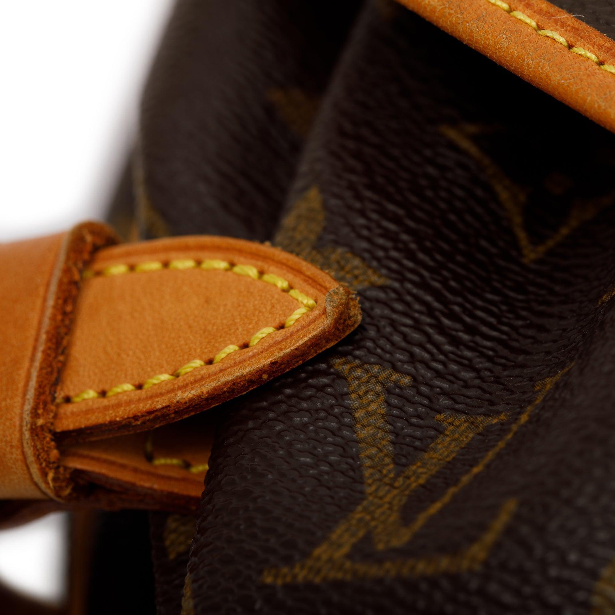 Louis Vuitton Monogram Saumur 25 Crossbody Bag