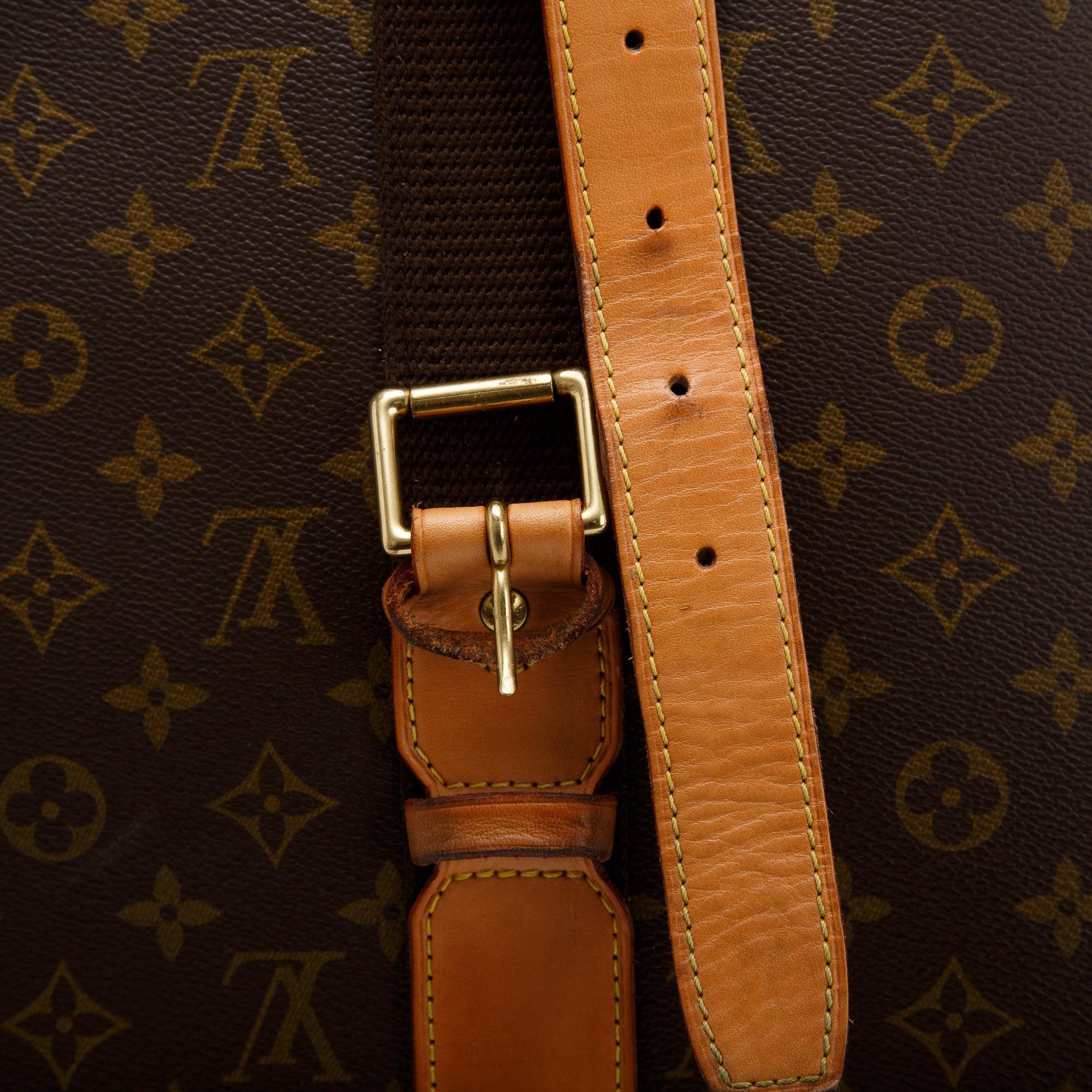 Louis Vuitton Monogram Sirius 70
