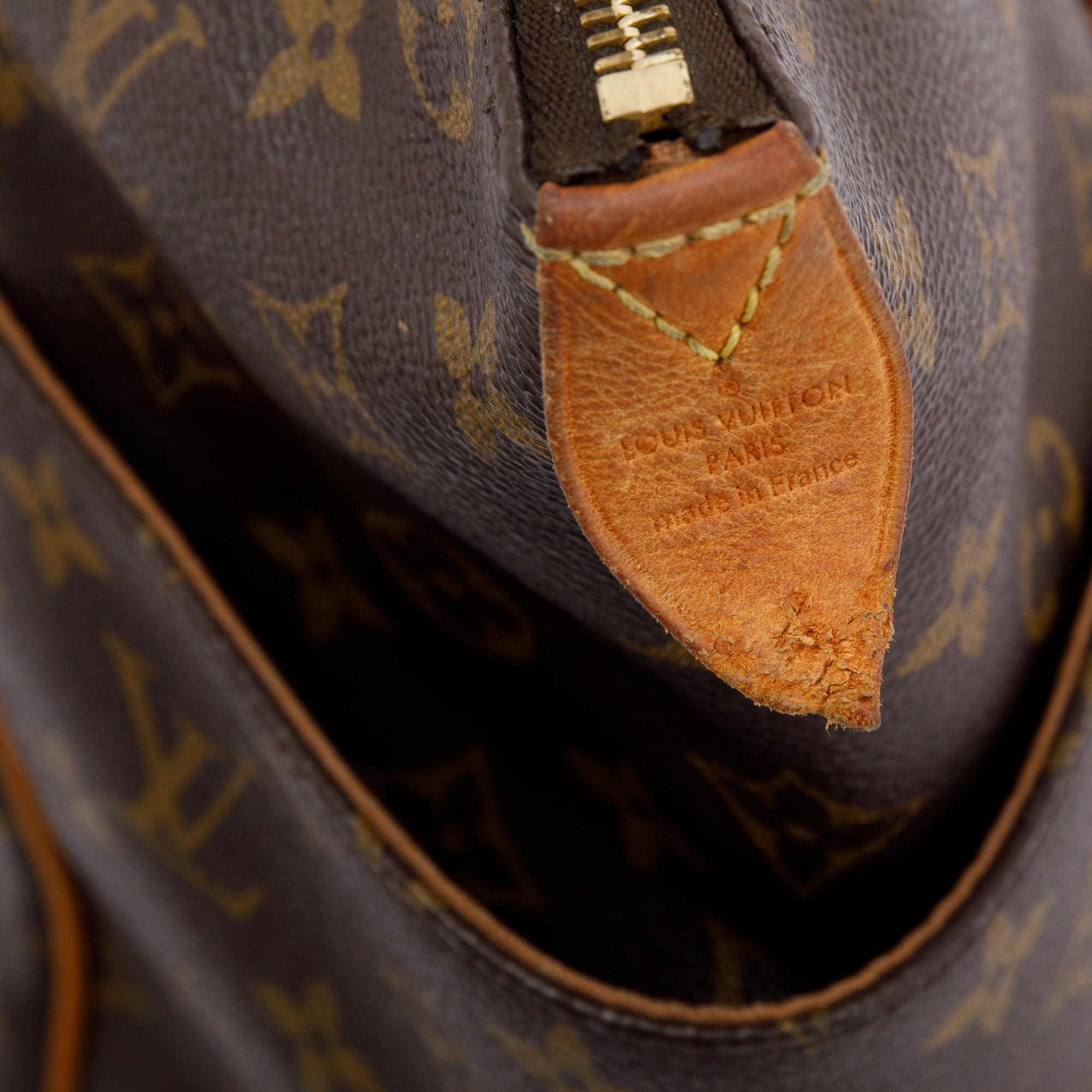 Louis Vuitton Monogram Totally MM