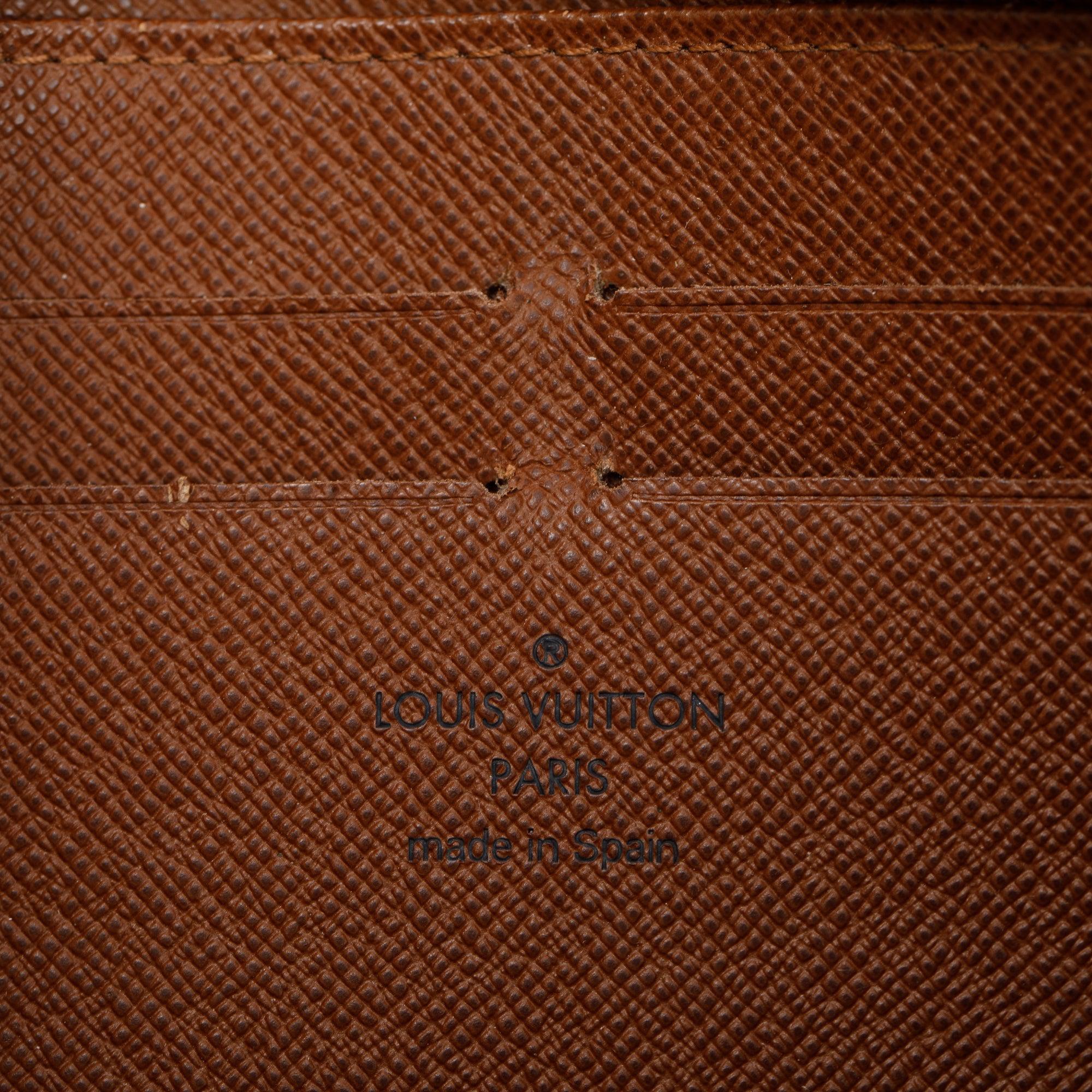 Louis Vuitton Monogram Zippy Wallet