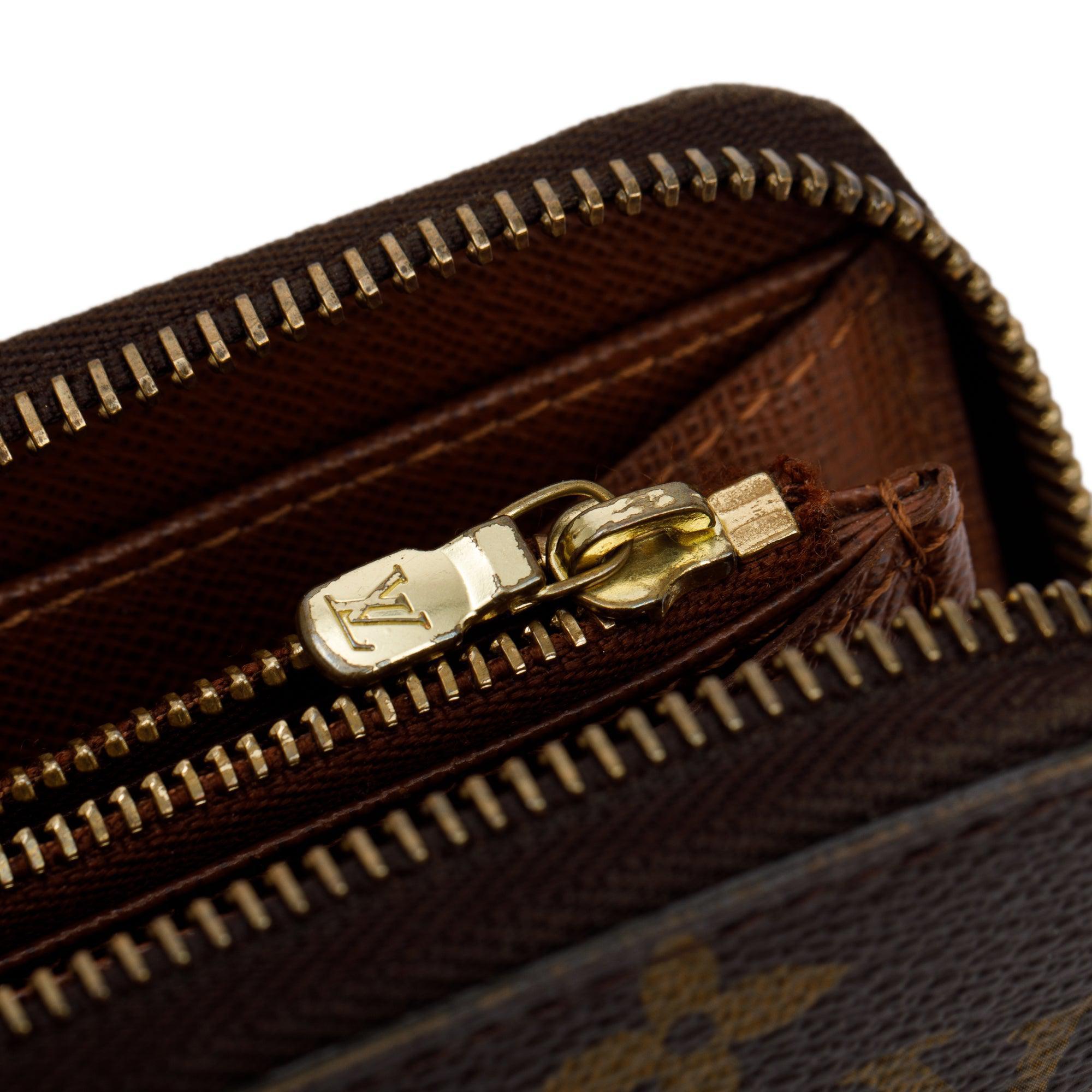 Louis Vuitton Monogram Zippy Wallet w/ Box