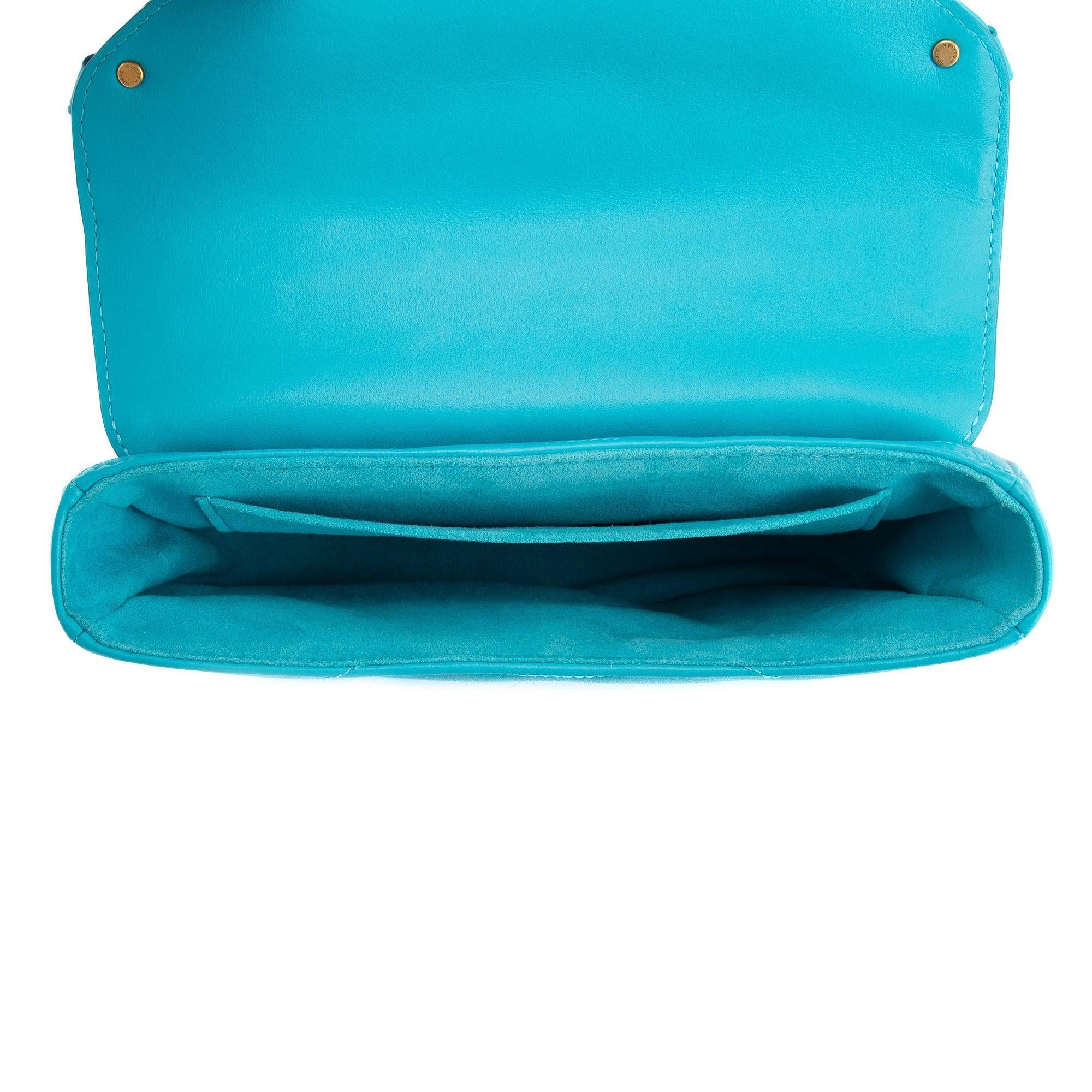 Louis Vuitton New Wave Chain-Bag MM