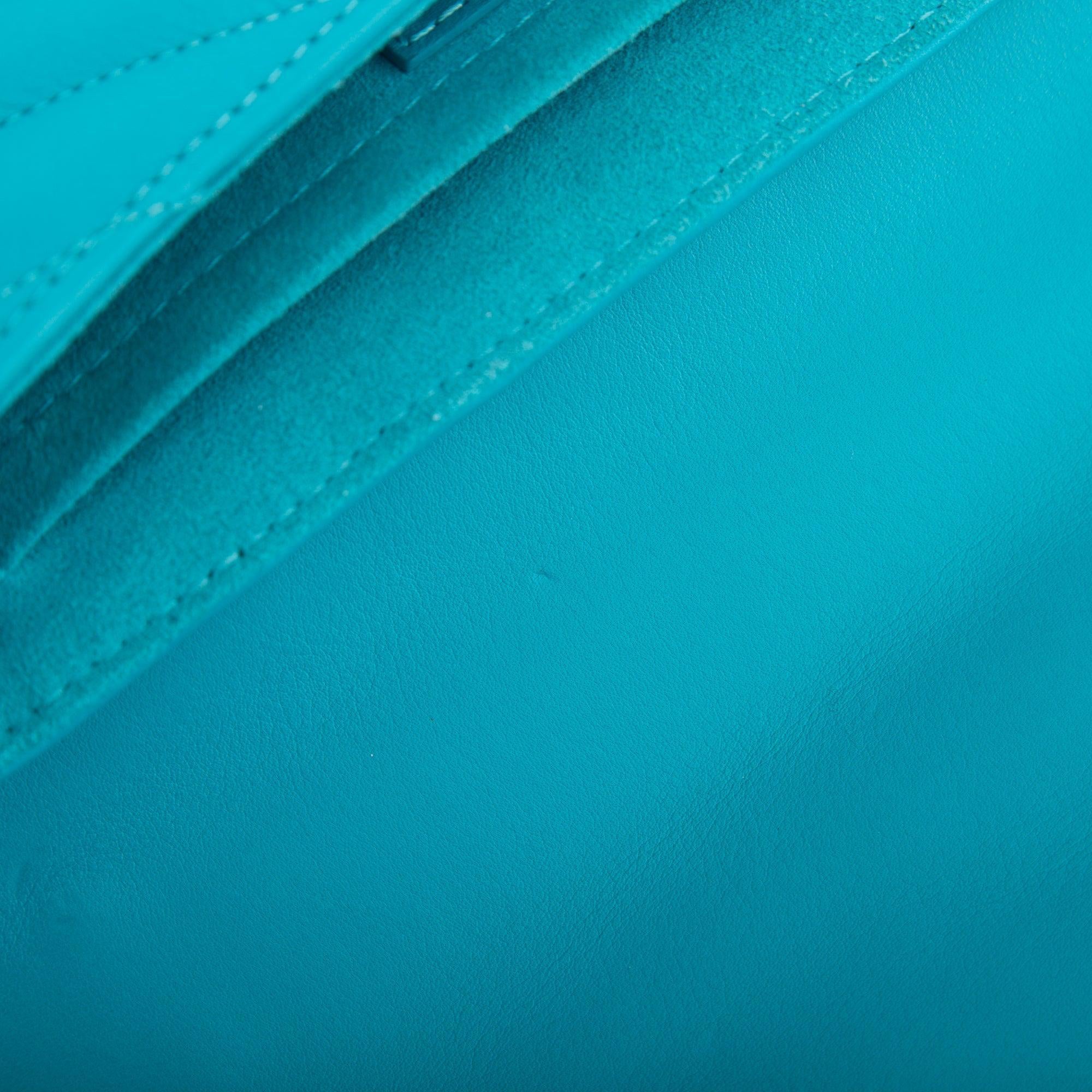 Louis Vuitton New Wave Chain-Bag MM