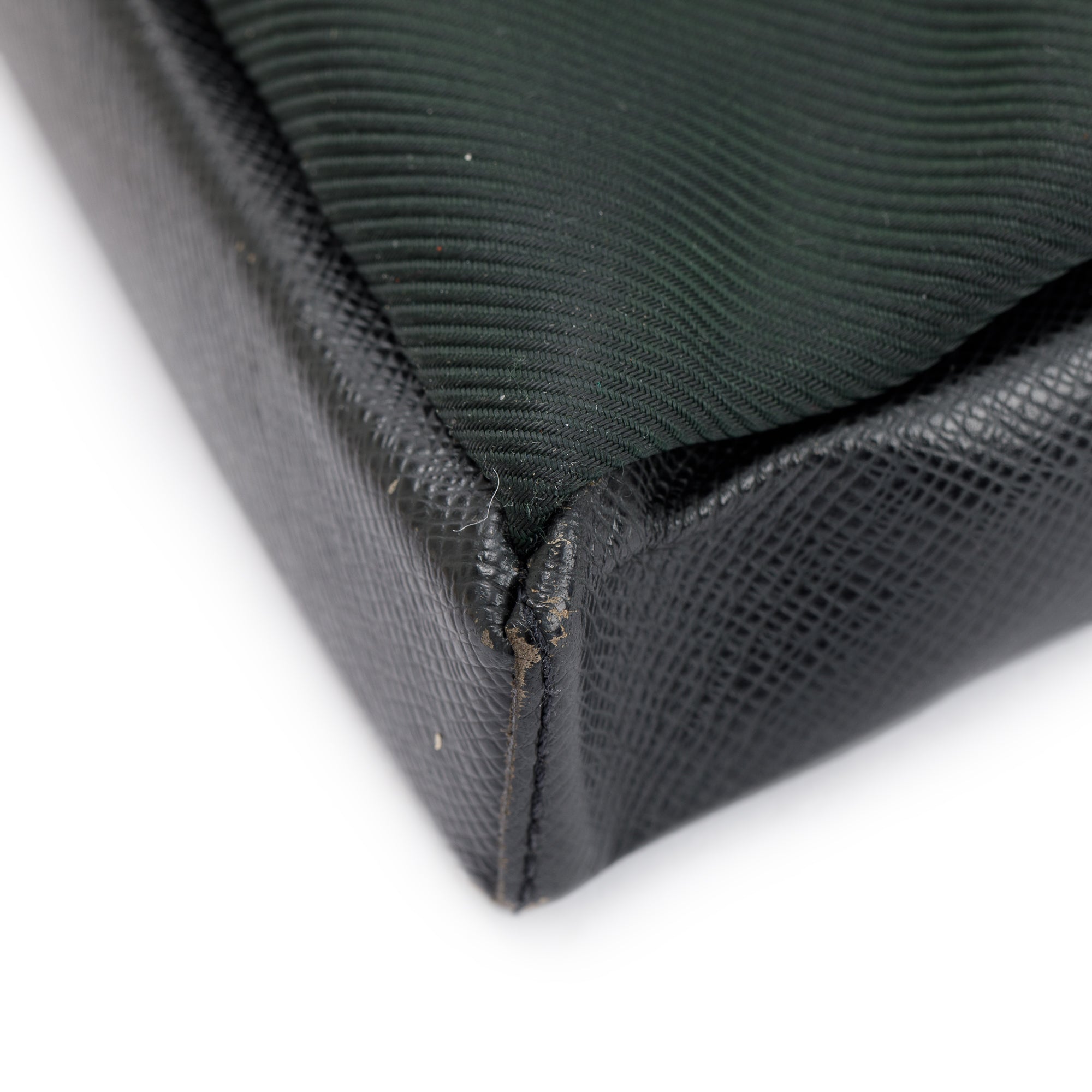 Louis Vuitton Taiga Leather Saratov GM Messenger Bag