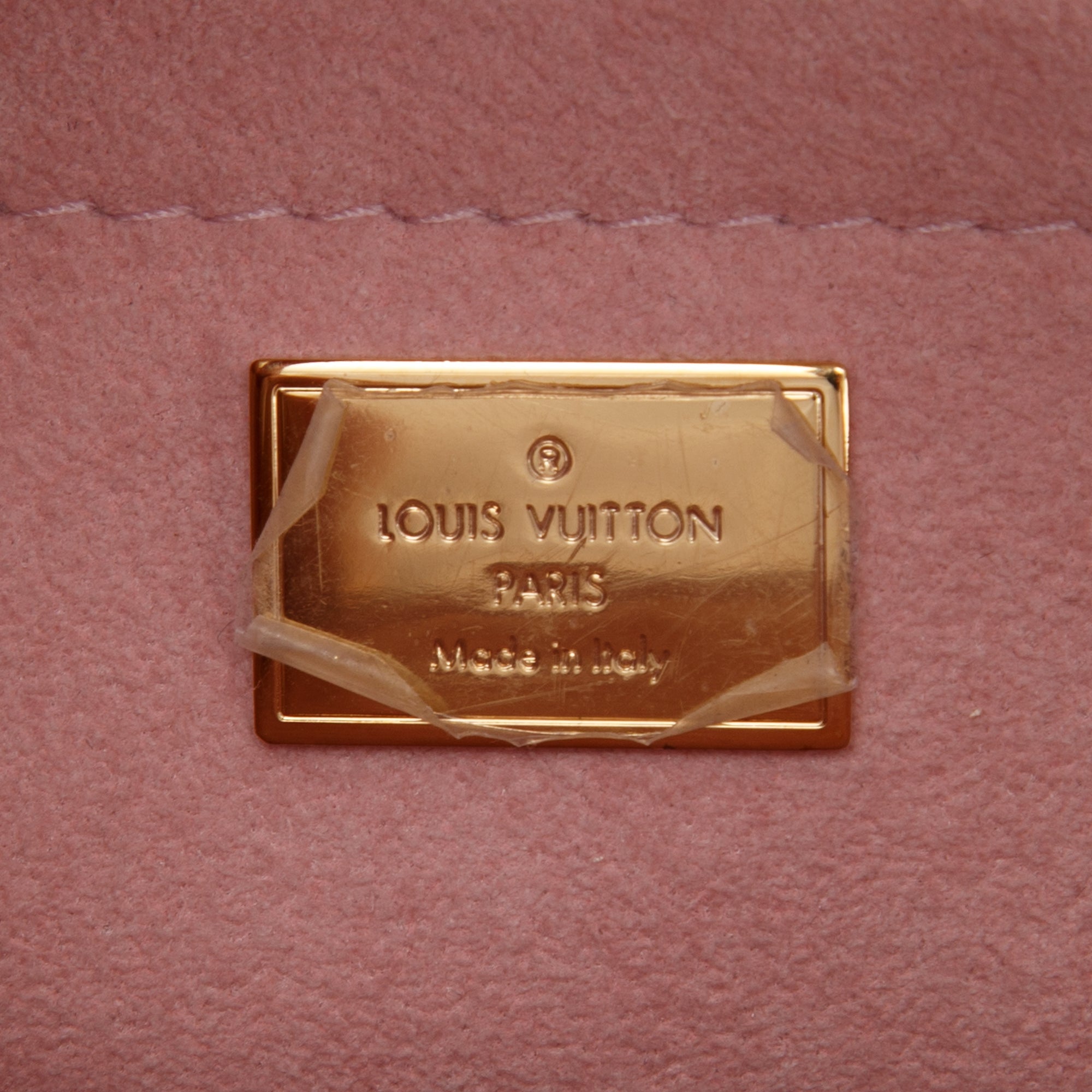 Louis Vuitton Vernis Monogram Spring Street w/ Strap