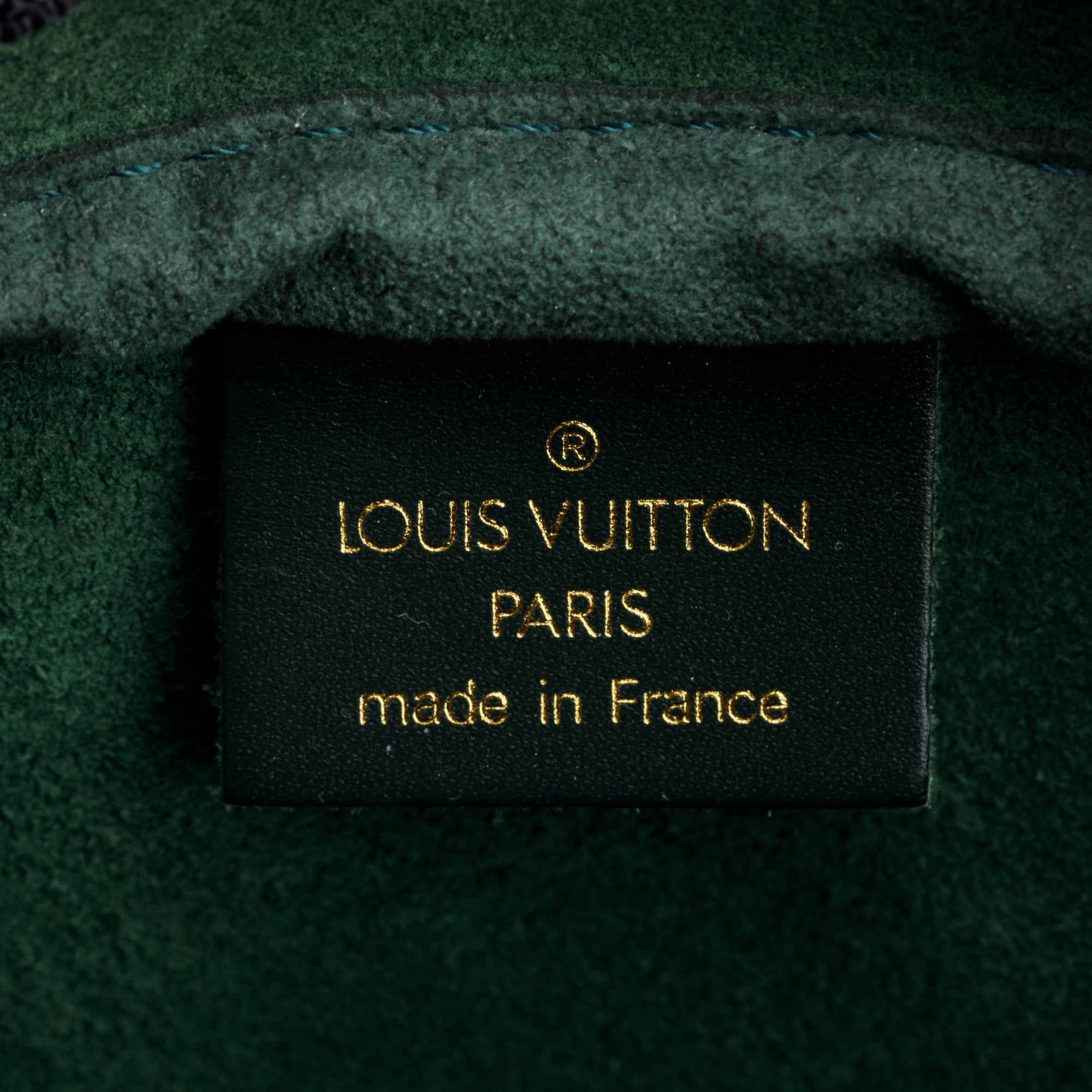Louis Vuitton Vintage Green Taiga Leather Kendall GM w/ Strap