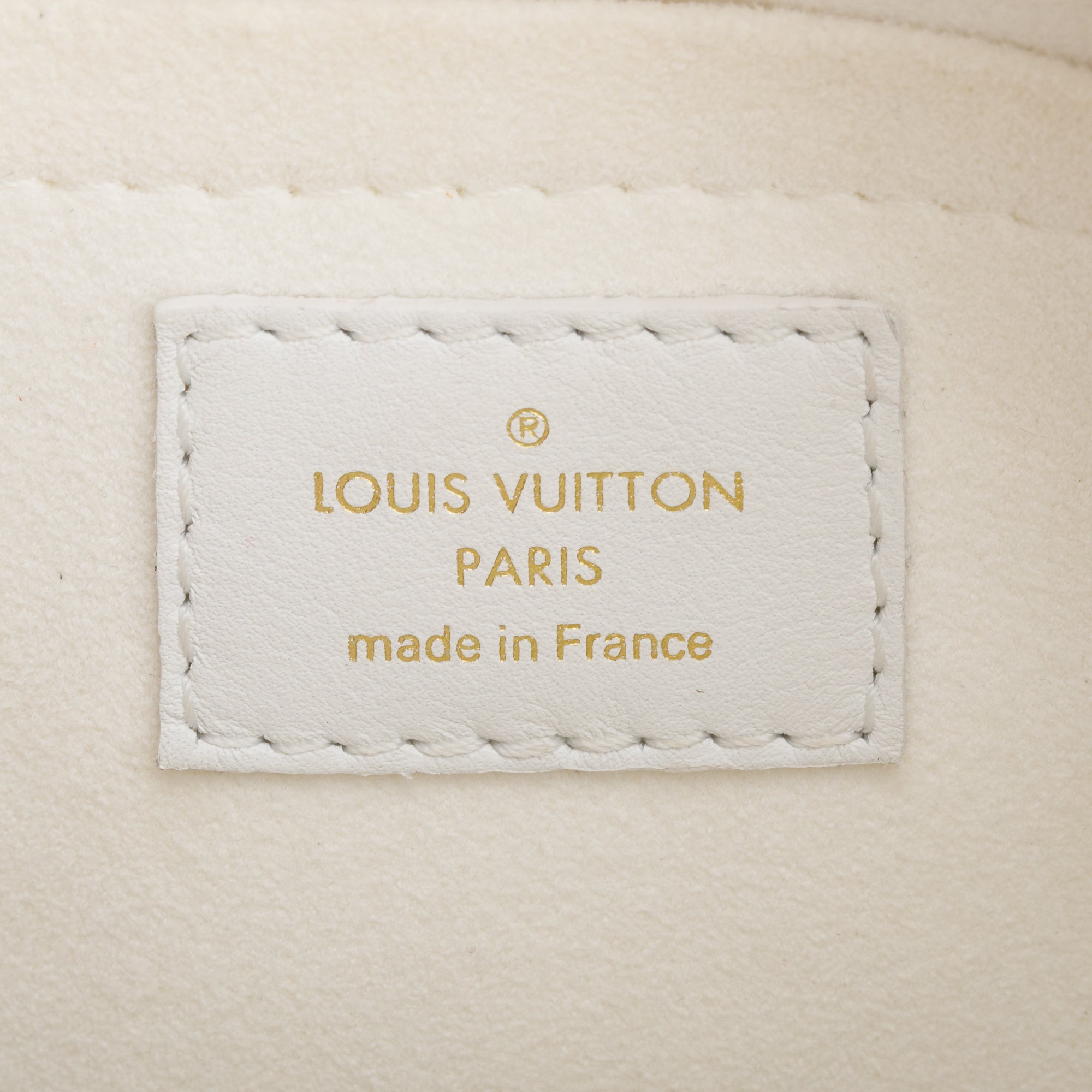Louis Vuitton White Calfskin Leather New Wave Camera Bag w/ Box
