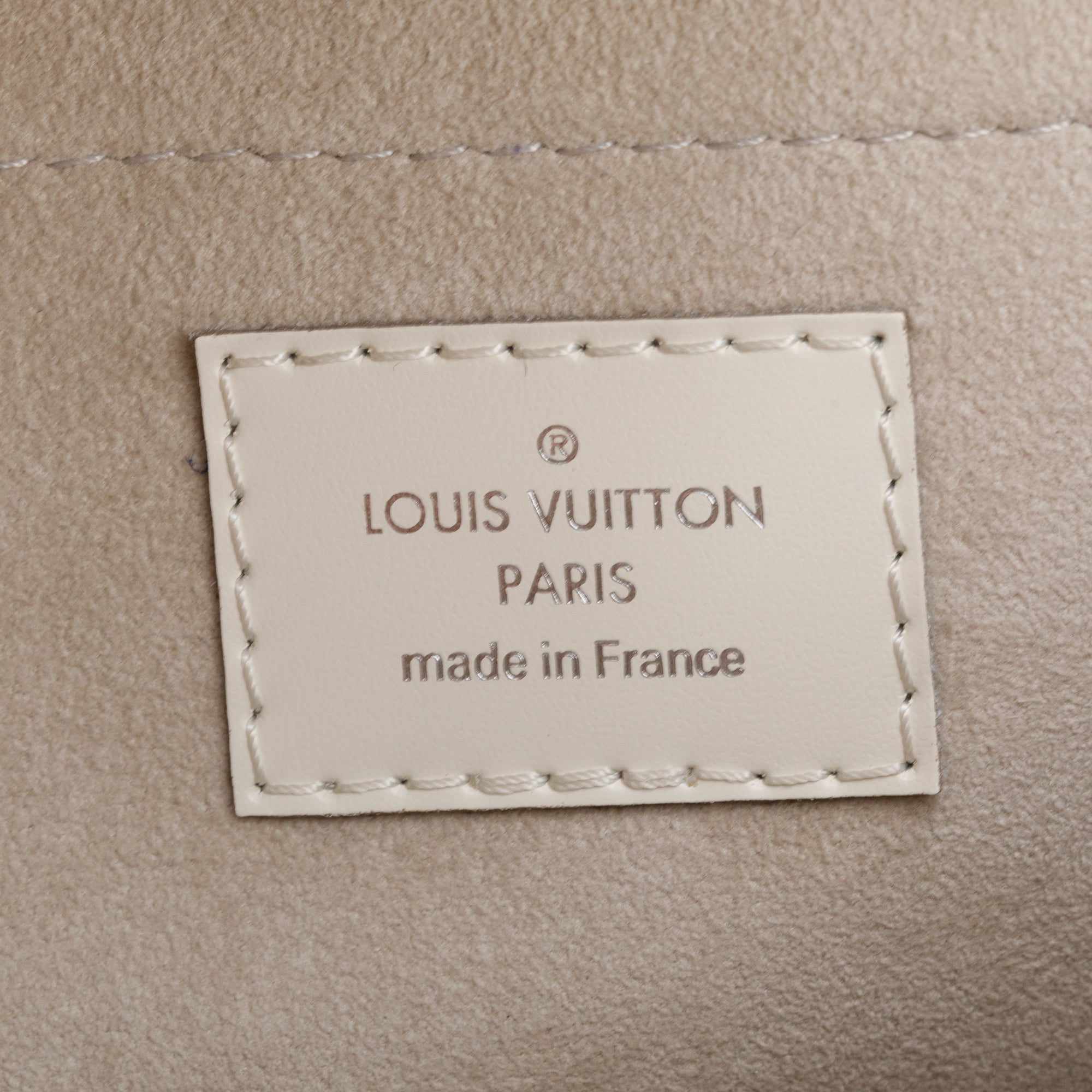 Louis Vuitton White Epi Leather Montaigne Clutch w/ Strap