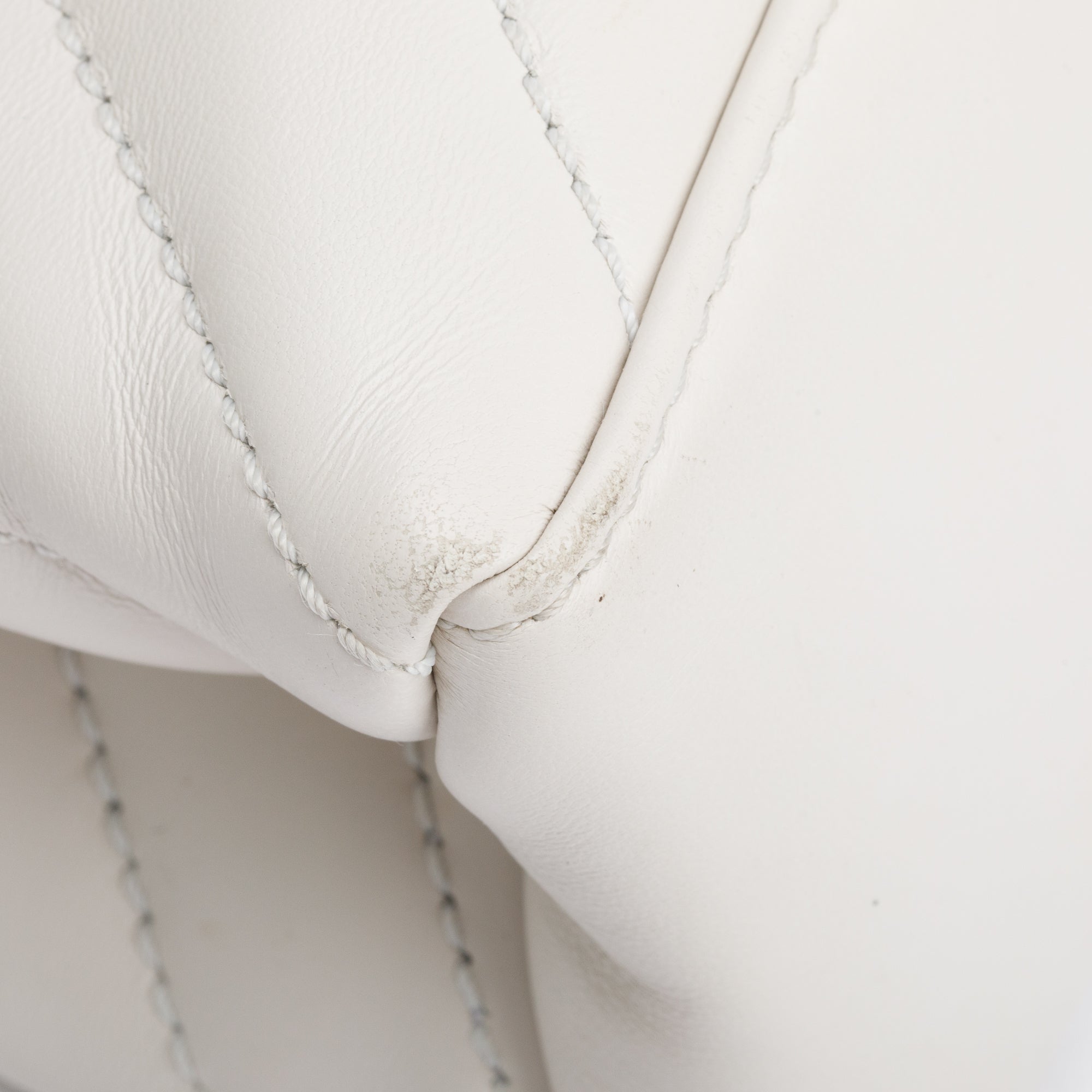 Off-White White Quilted Leather Small Jackhammer 19 Shoulder Bag w/ Box