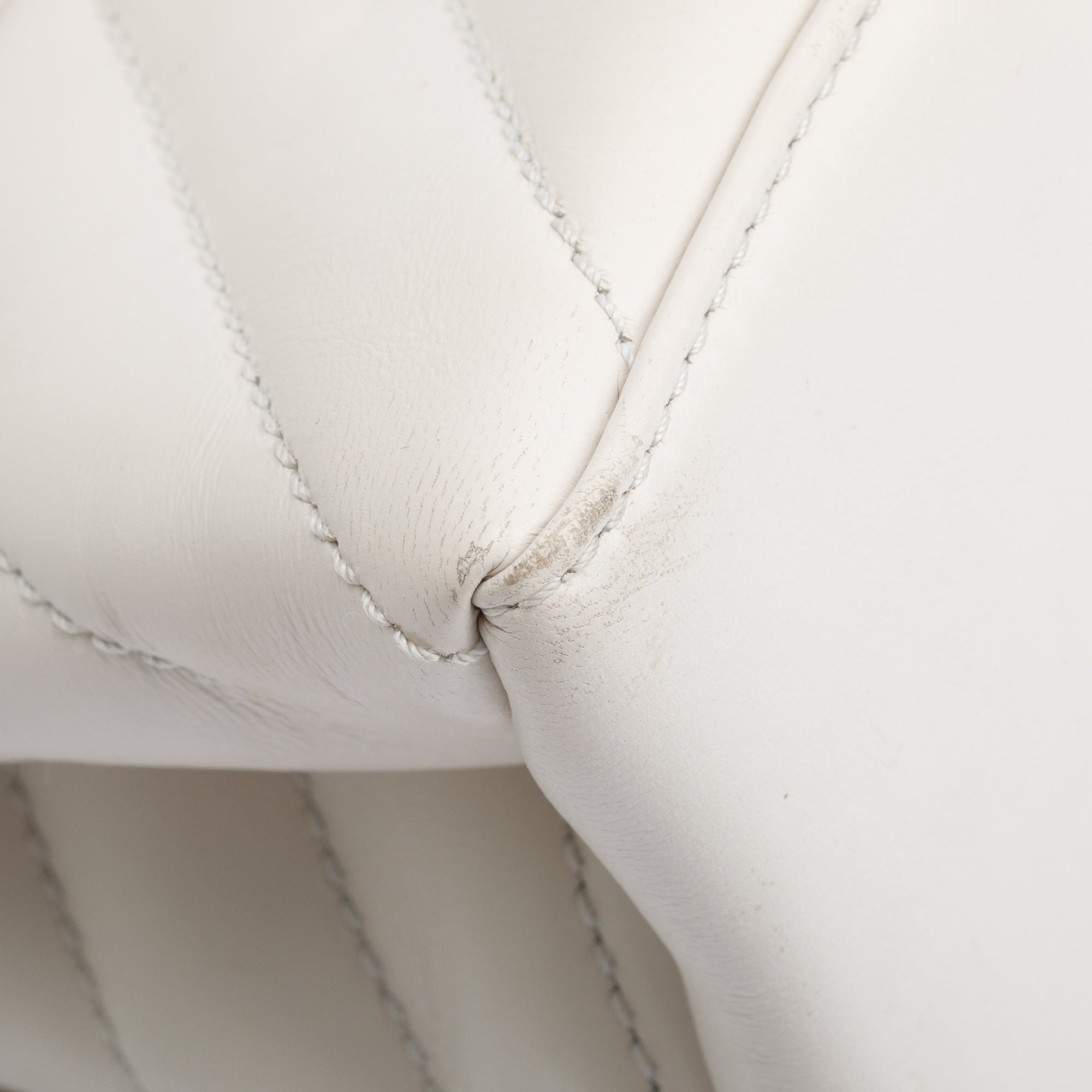 Off-White White Quilted Leather Small Jackhammer 19 Shoulder Bag w/ Box