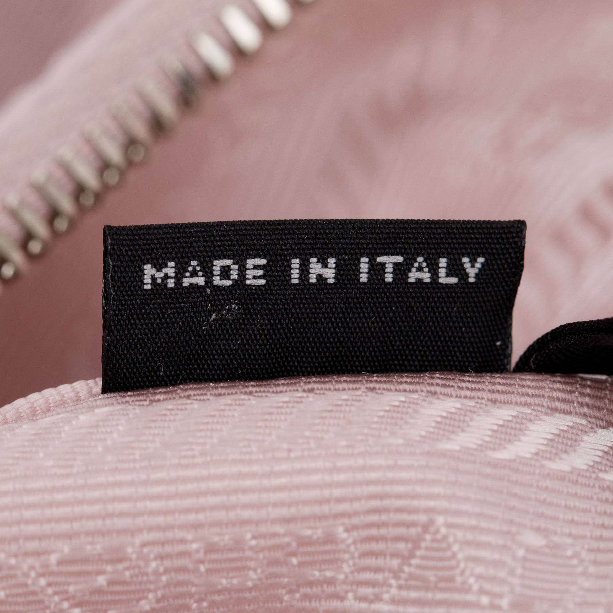 Prada 2022 Pink Re-Edition 2005 Re-Nylon Shoulder Bag w/ Box & Authenticity Card