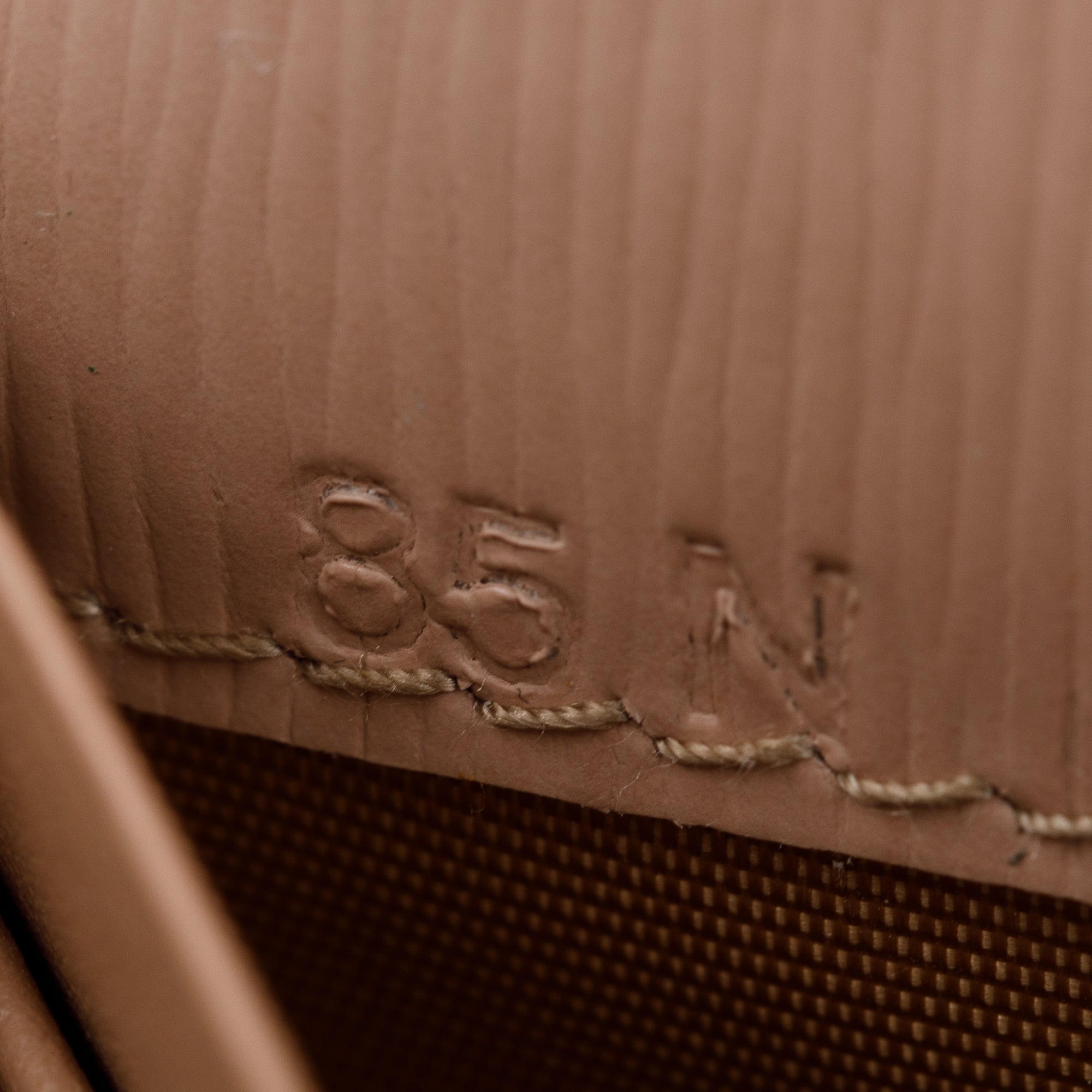 Prada Beige Vitello Move Wallet on Chain w/ Box & Authenticity Card