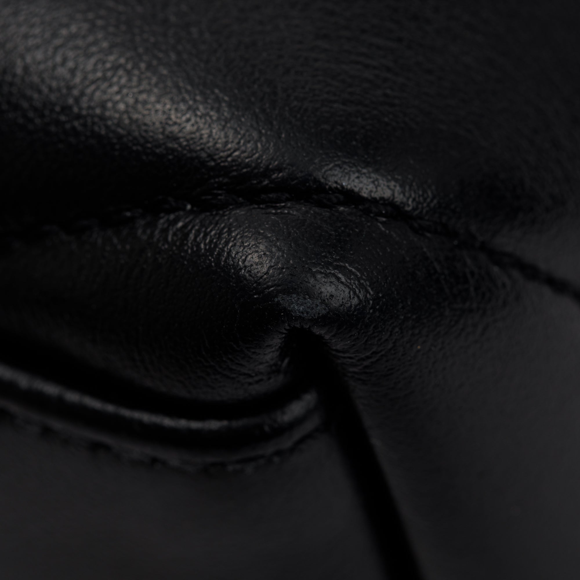 Saint Laurent 2020 Black Quilted Leather Small LouLou Chain Shoulder Bag w/ Box