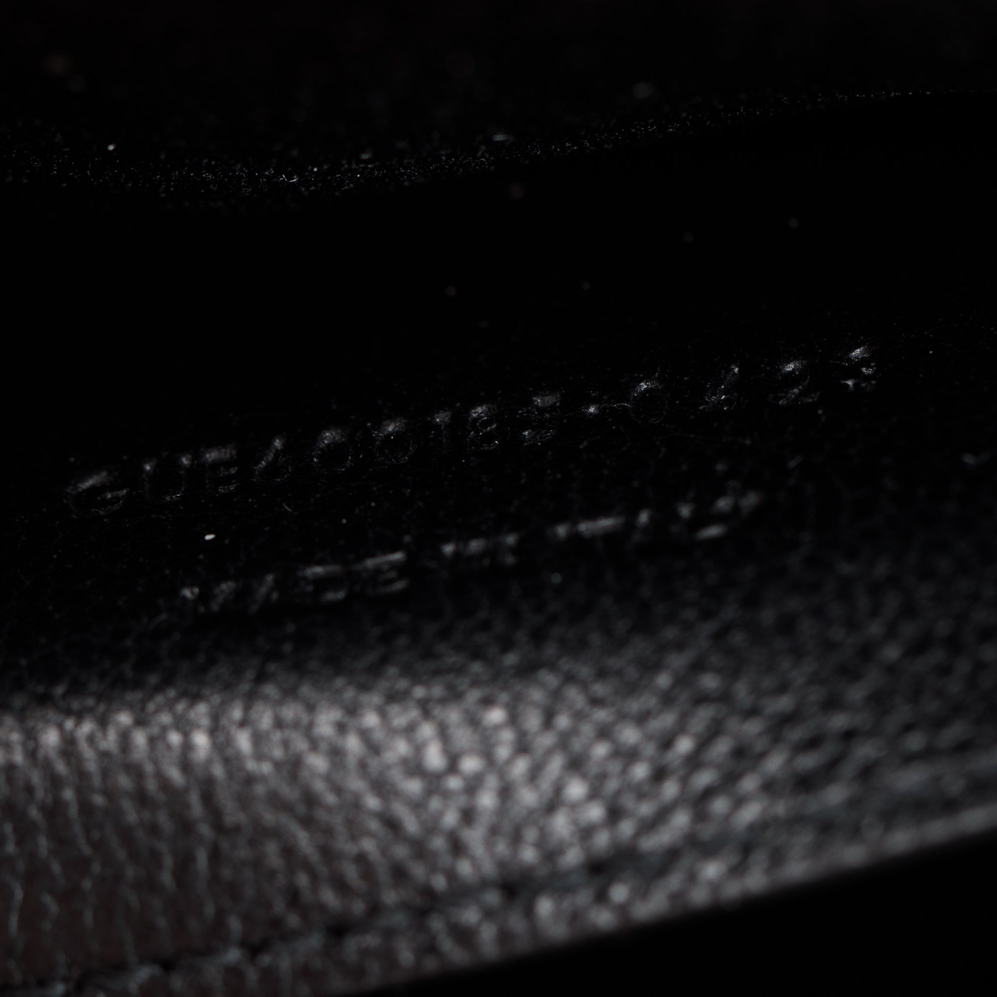 Saint Laurent 2023 Beige Grained De Poudre Medium Envelope Shoulder Bag w/ Box