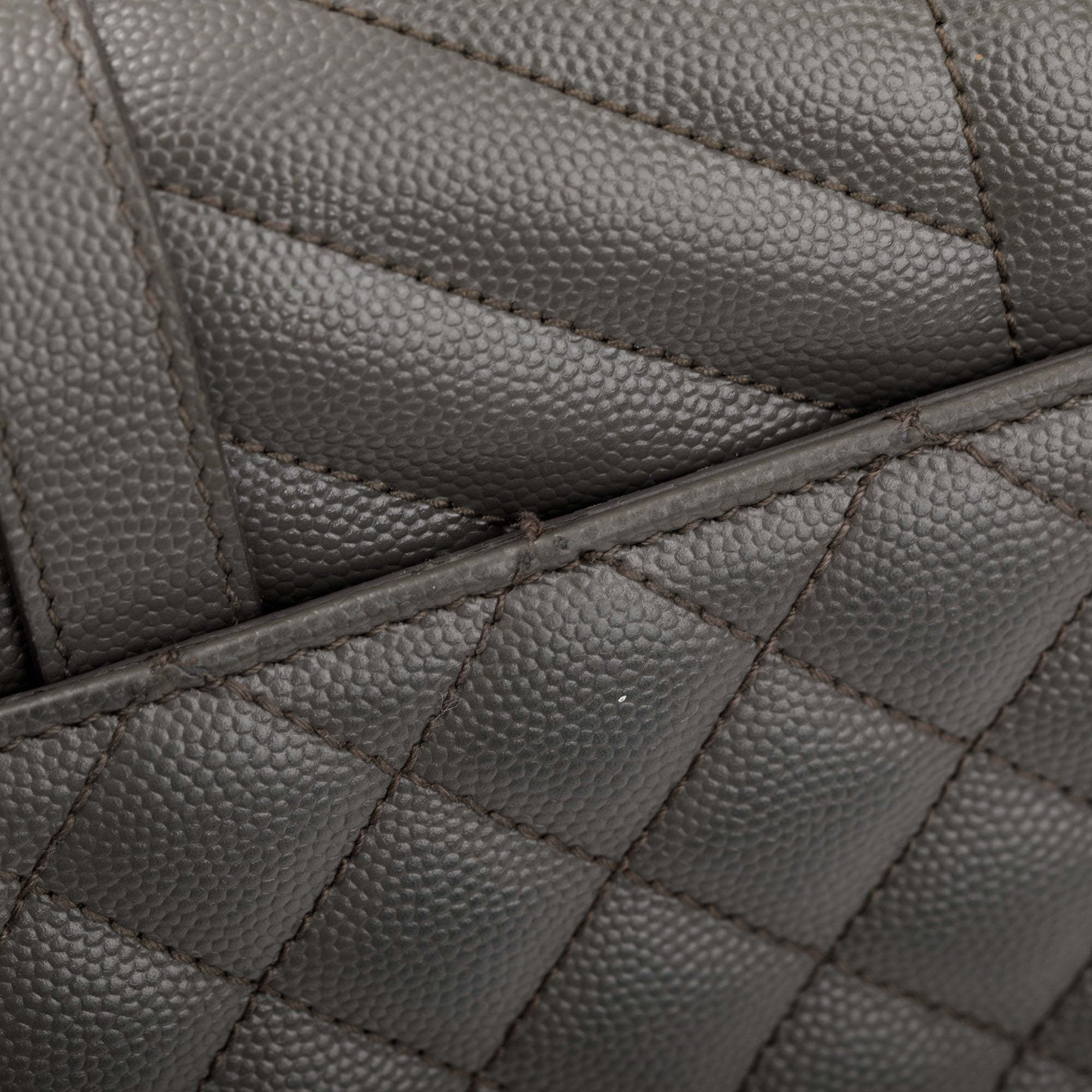 Saint Laurent Grey Grained De Poudre Medium Envelope Shoulder Bag