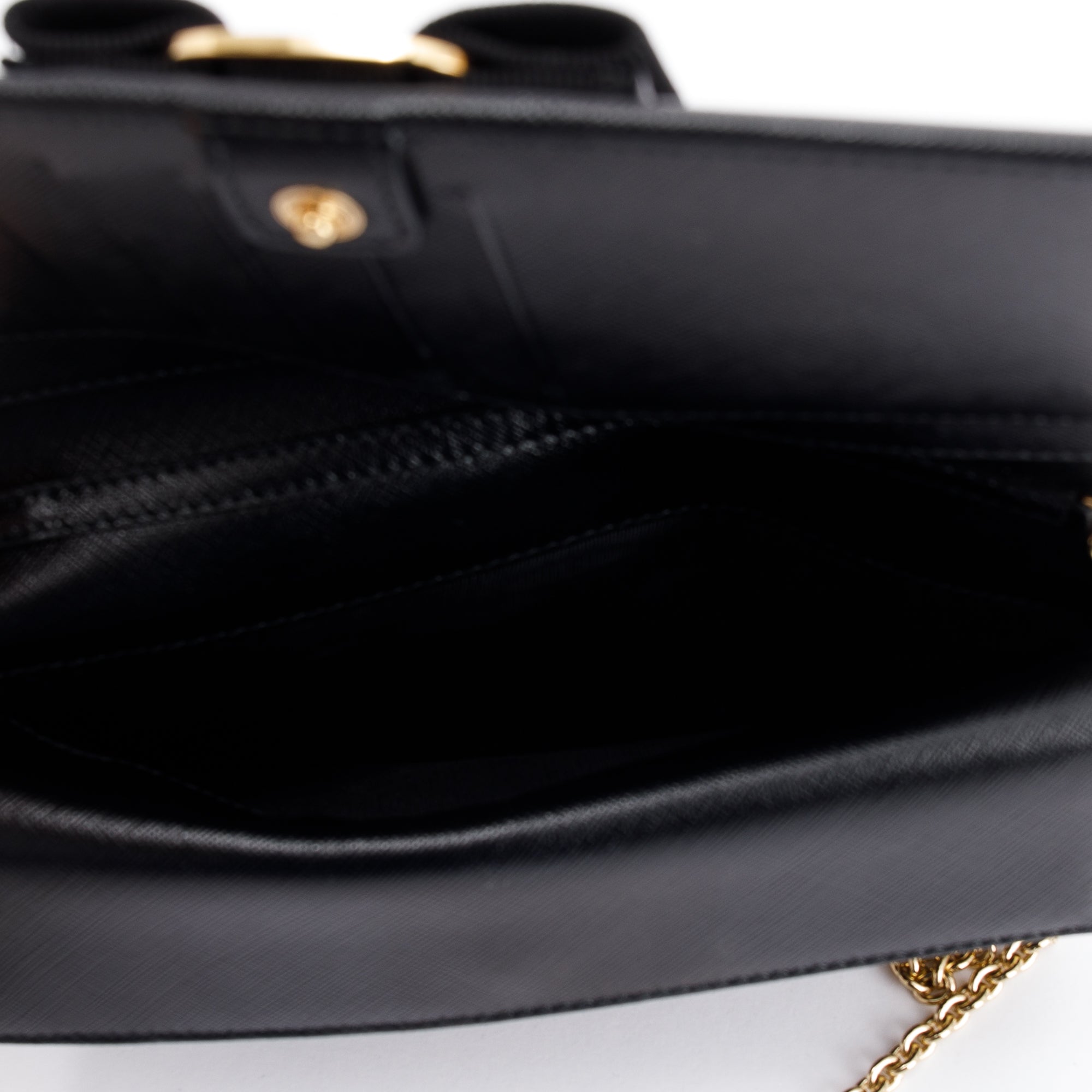 Salvatore Ferragamo Vara Bow Wallet on Chain w/ Box