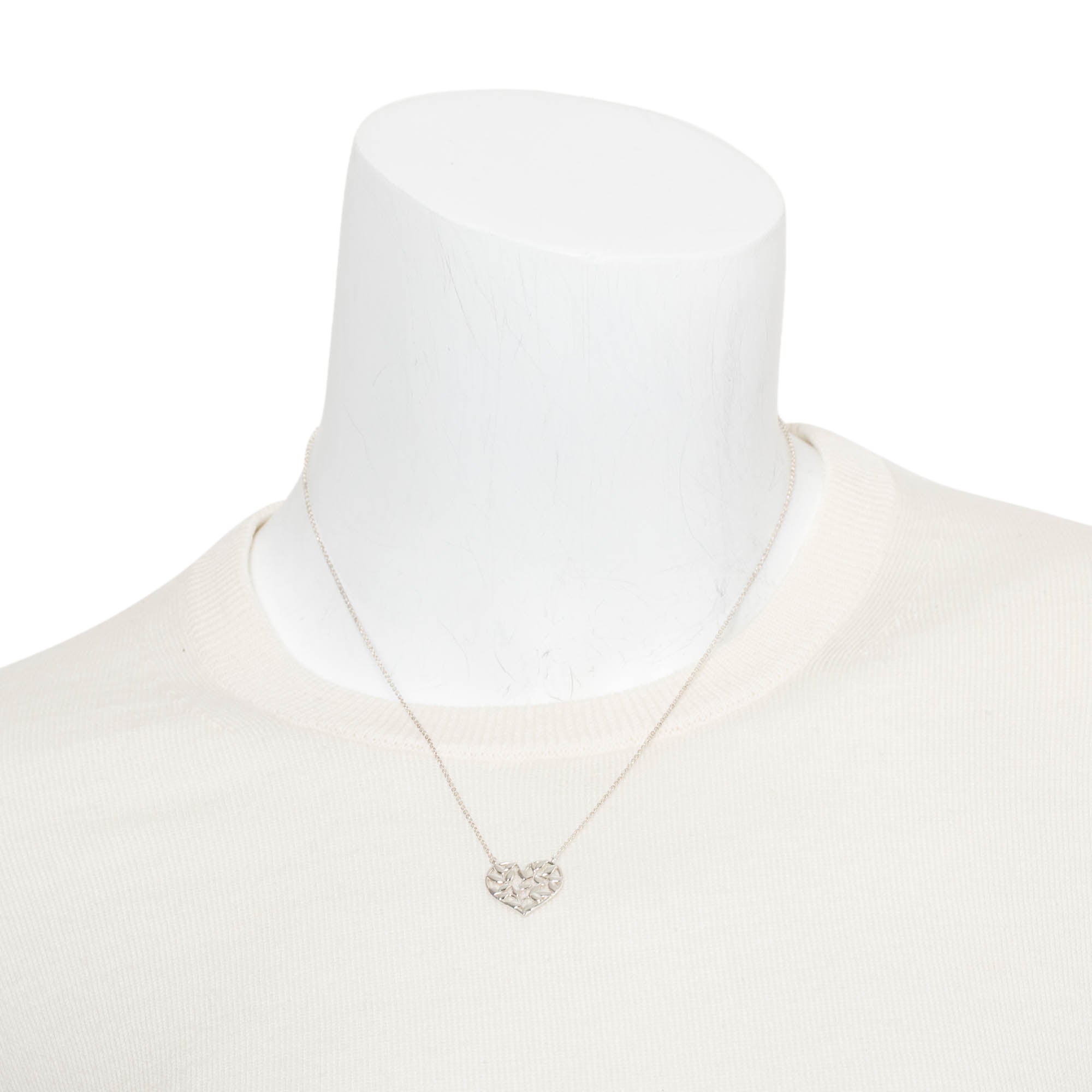 Tiffany & Co. Paloma Picasso Olive Leaf Heart Pendant Necklace