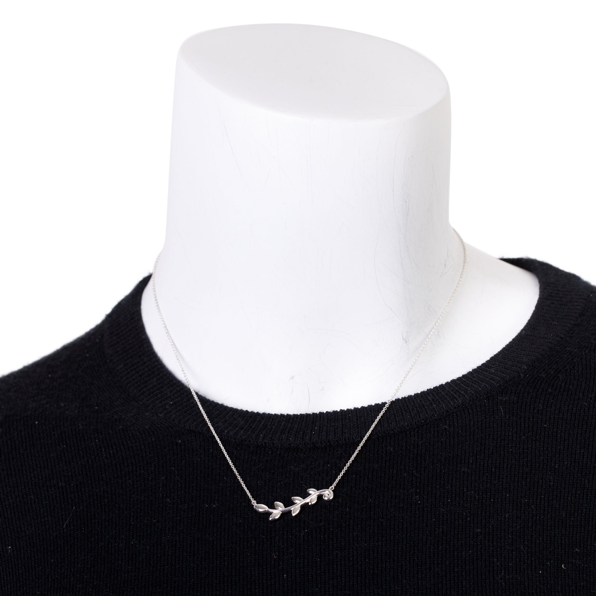 Tiffany & Co. Paloma Picasso Sterling Silver Olive Leaf Vine Pendant Necklace
